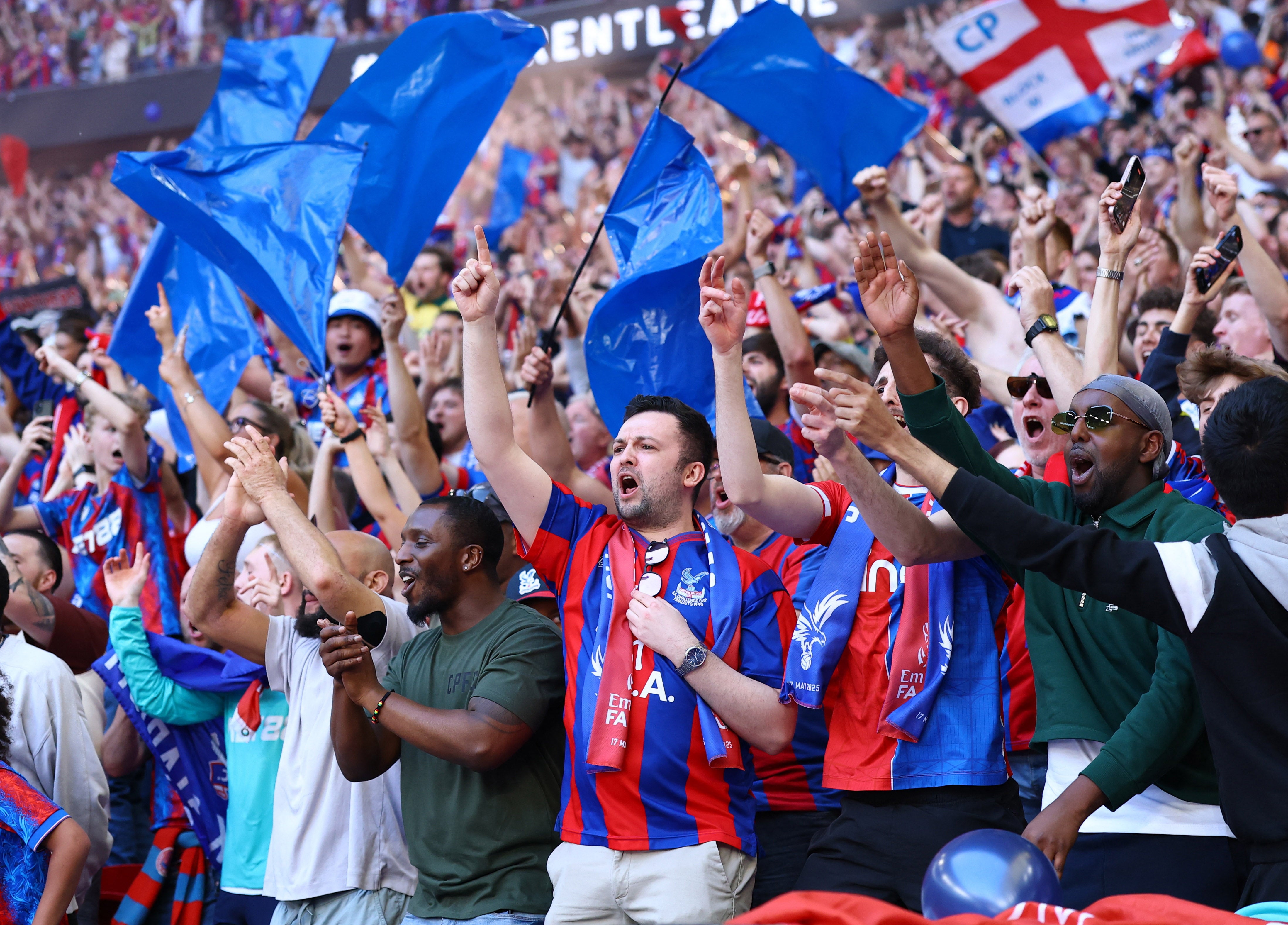 The Palace fans kept up a constant barrage of noise throughout the game