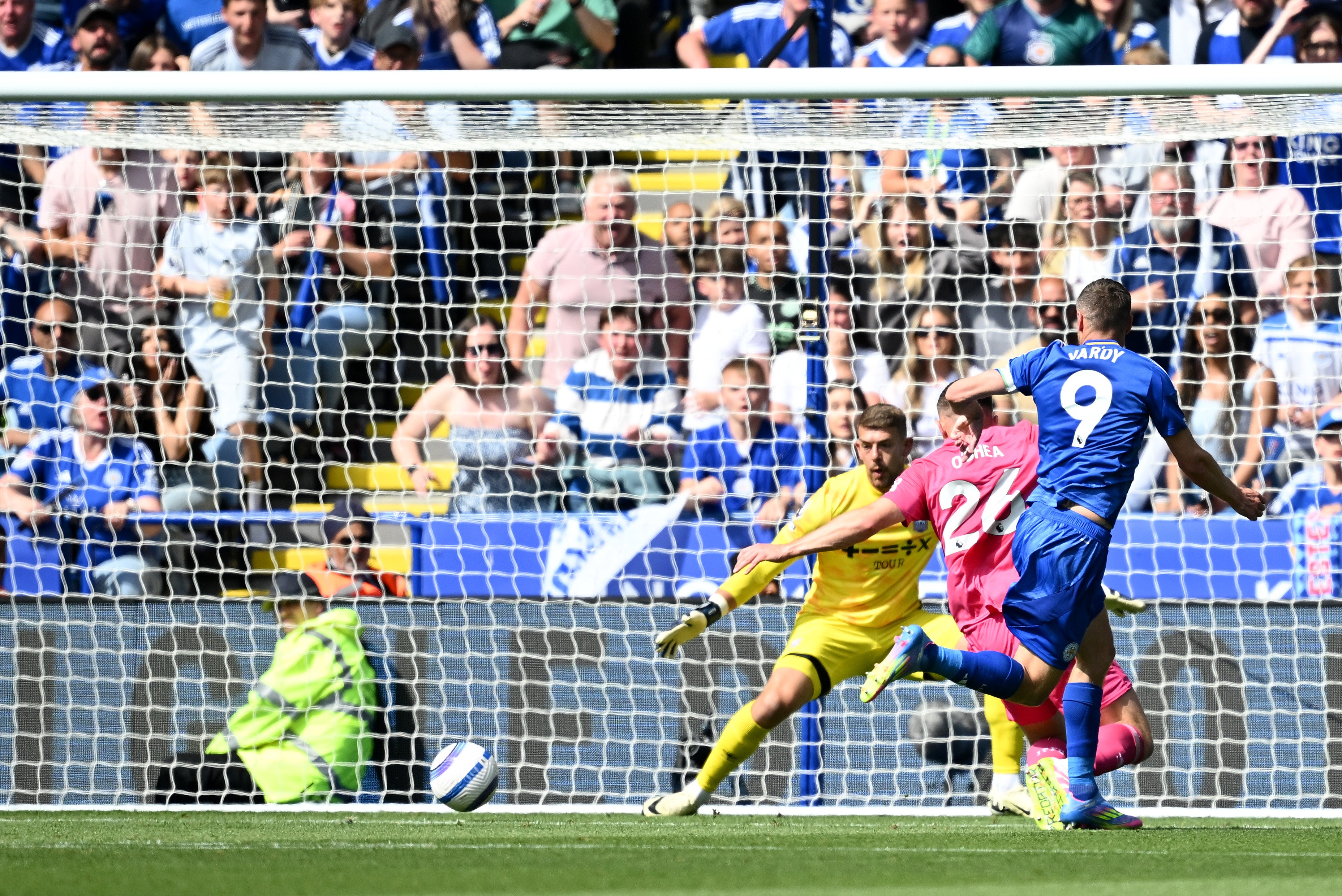 Jamie Vardy scored his 200th goal for Leicester on his final appearance at the King Power stadium