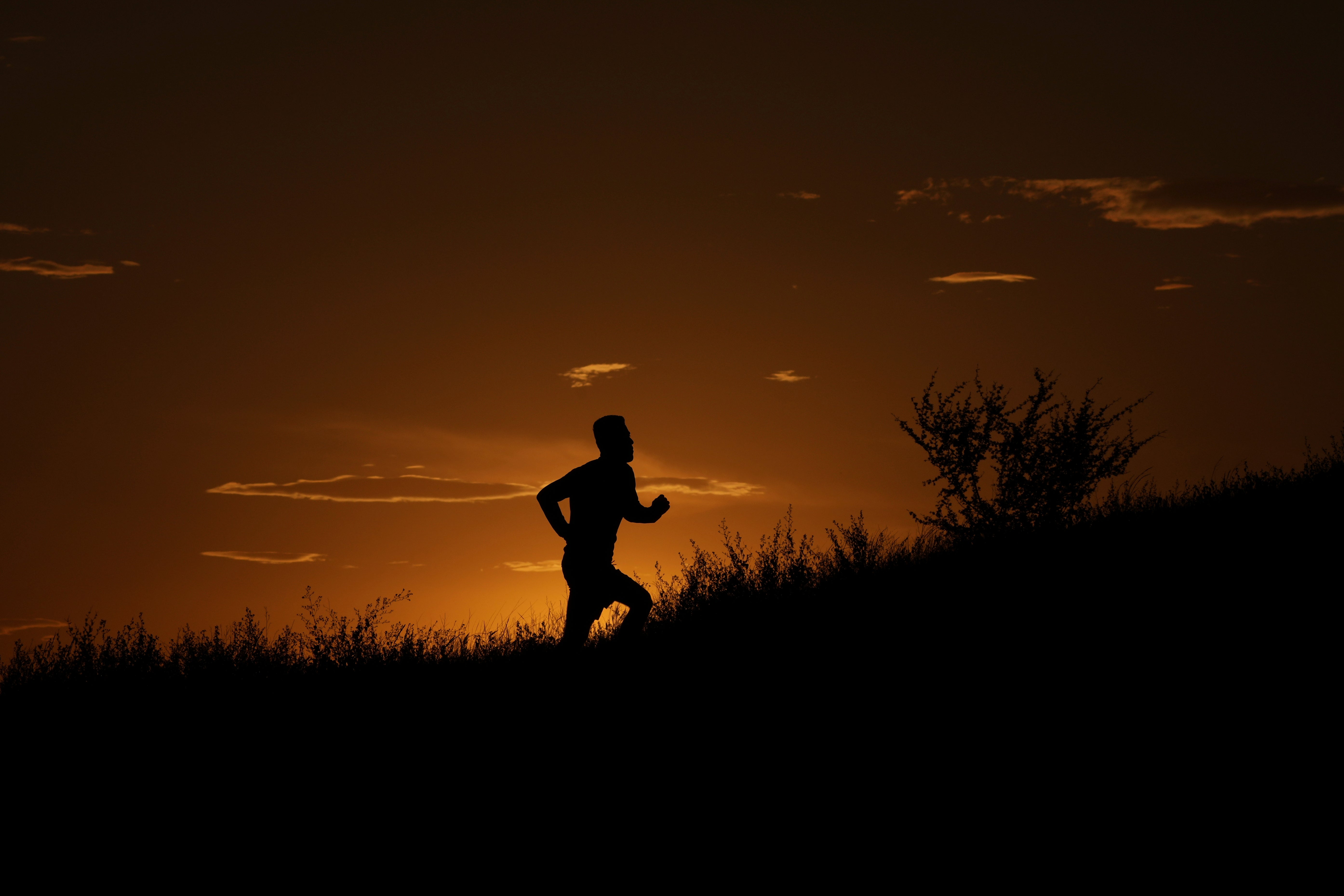 Summer-like heat is already happening now in Florida and Texas. Highs in the southern states are in the 90s