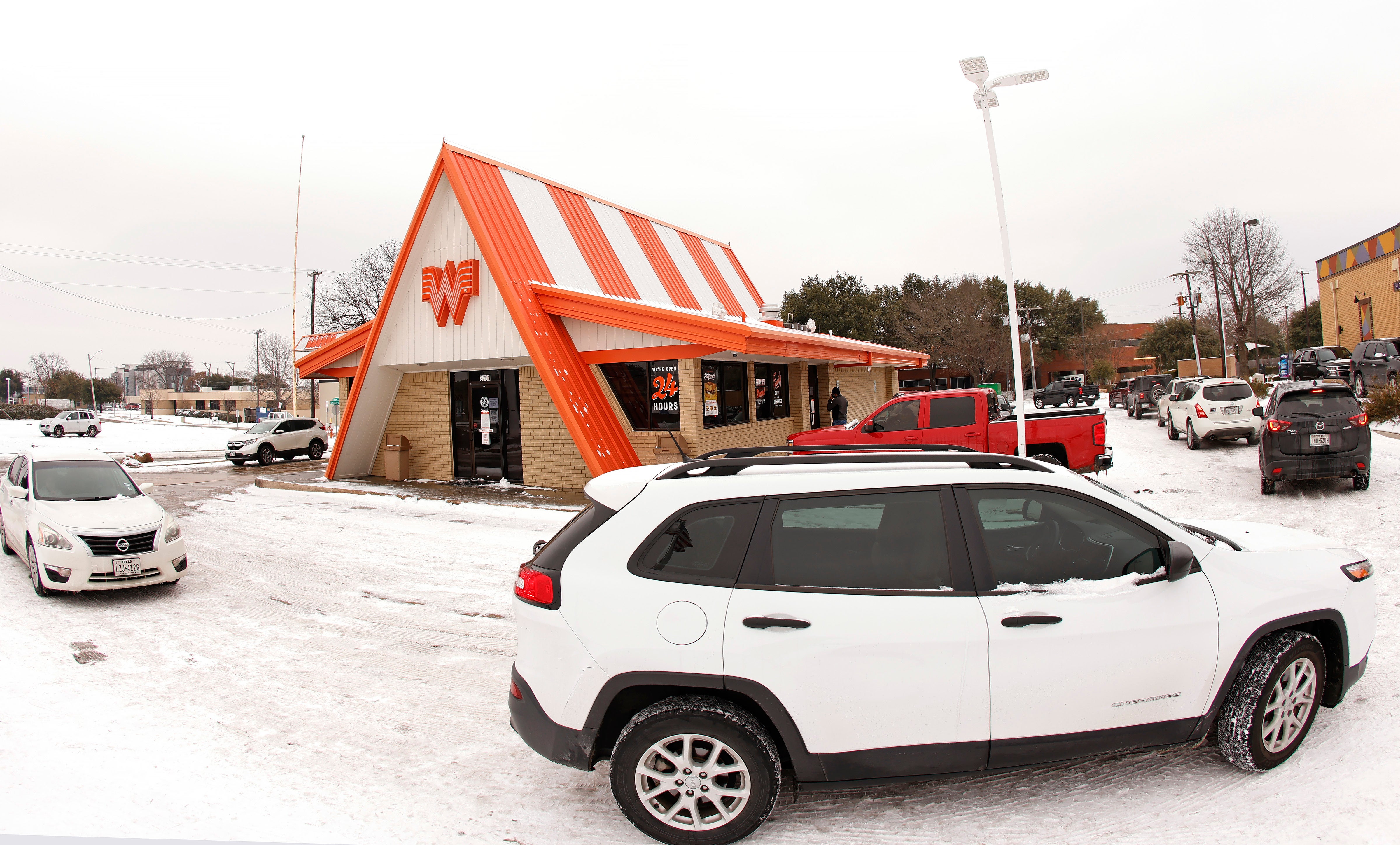 A Houston, Texas, man is suing fast food chain Whataburger for up to $1 million, claiming he suffered a severe allergic reaction to onions, despite ordering the meal with no onions.