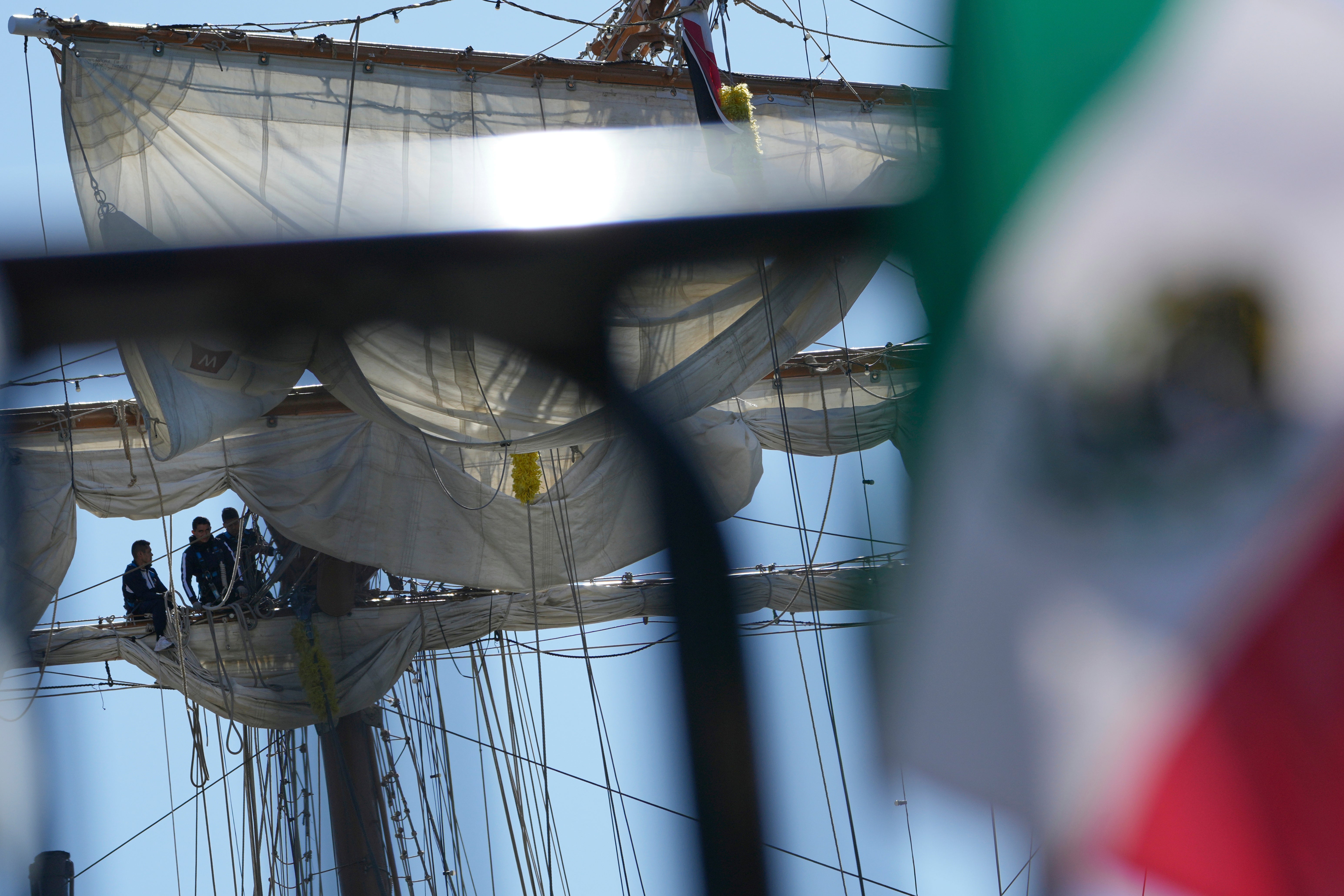 APTOPIX Brooklyn Bridge Collision