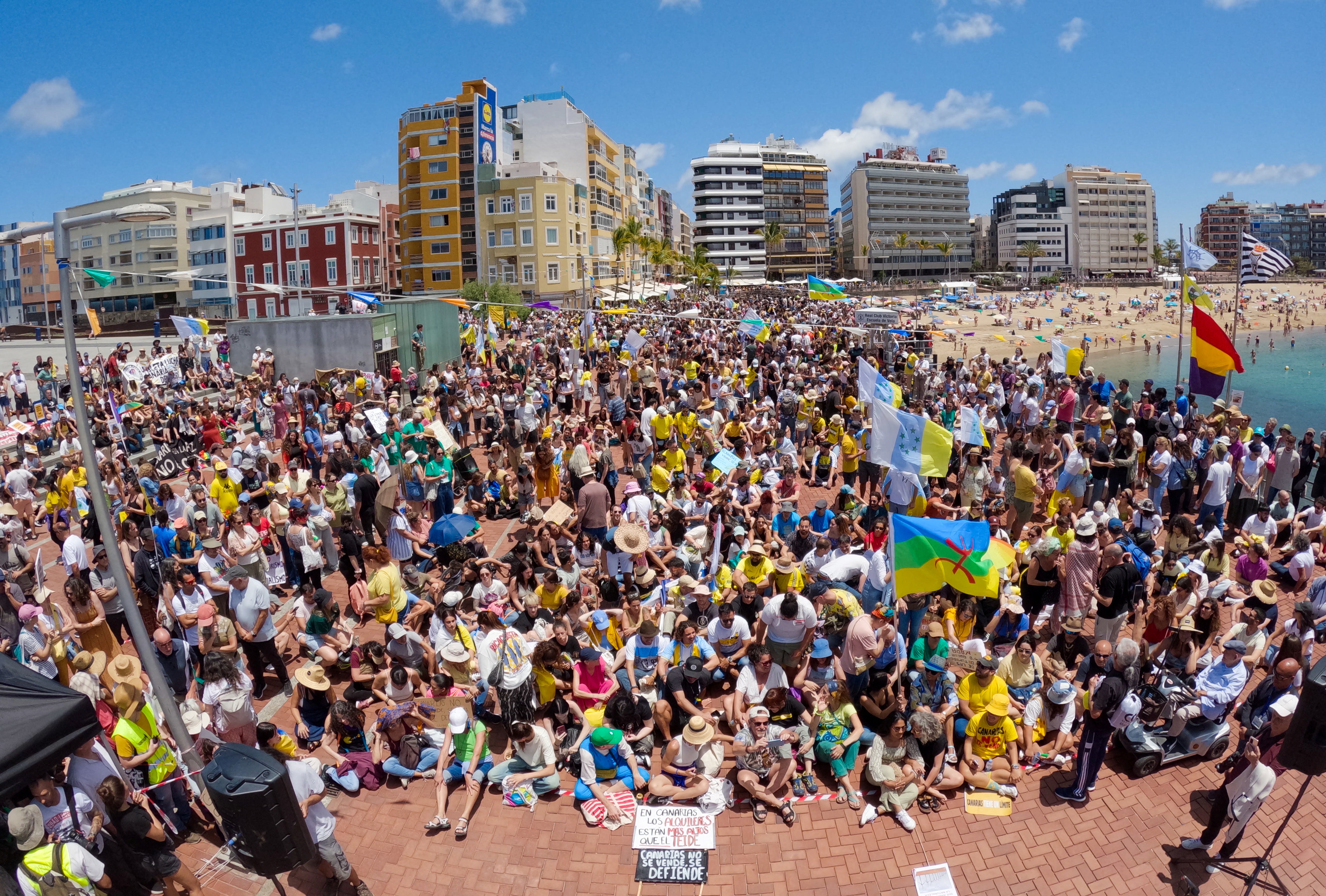 The demonstration in Las Palmas de Gran Canaria, Spain
