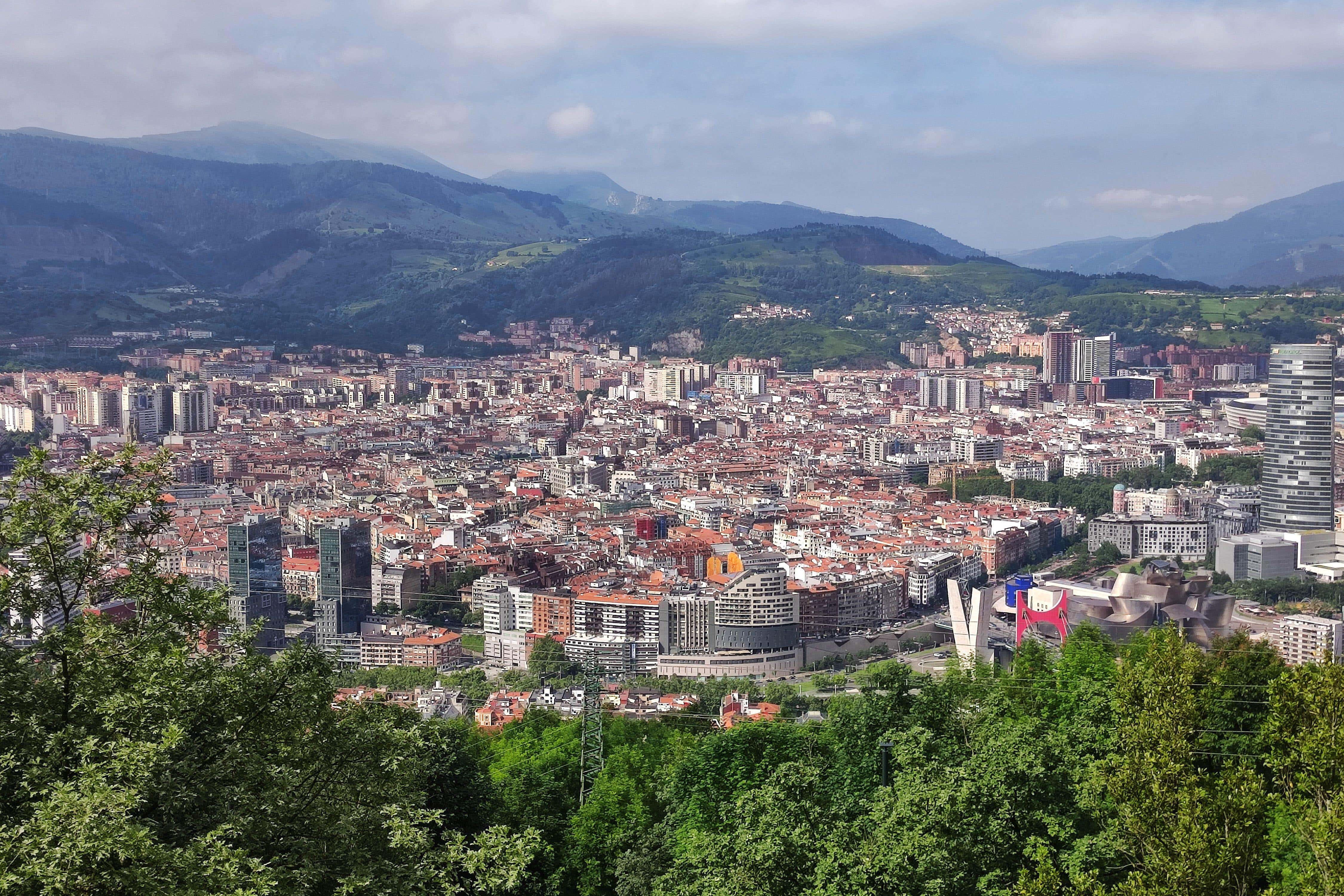 Manchester United and Tottenham Hotspur supporters booking last-minute trips to the Europa League final are having to fork out thousands of pounds