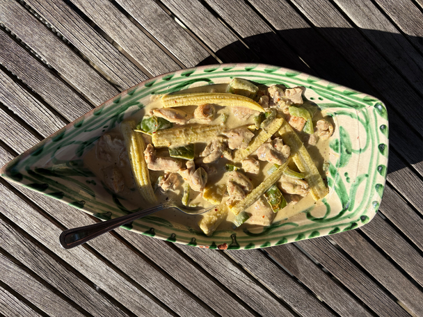 Hello Fresh recipe box