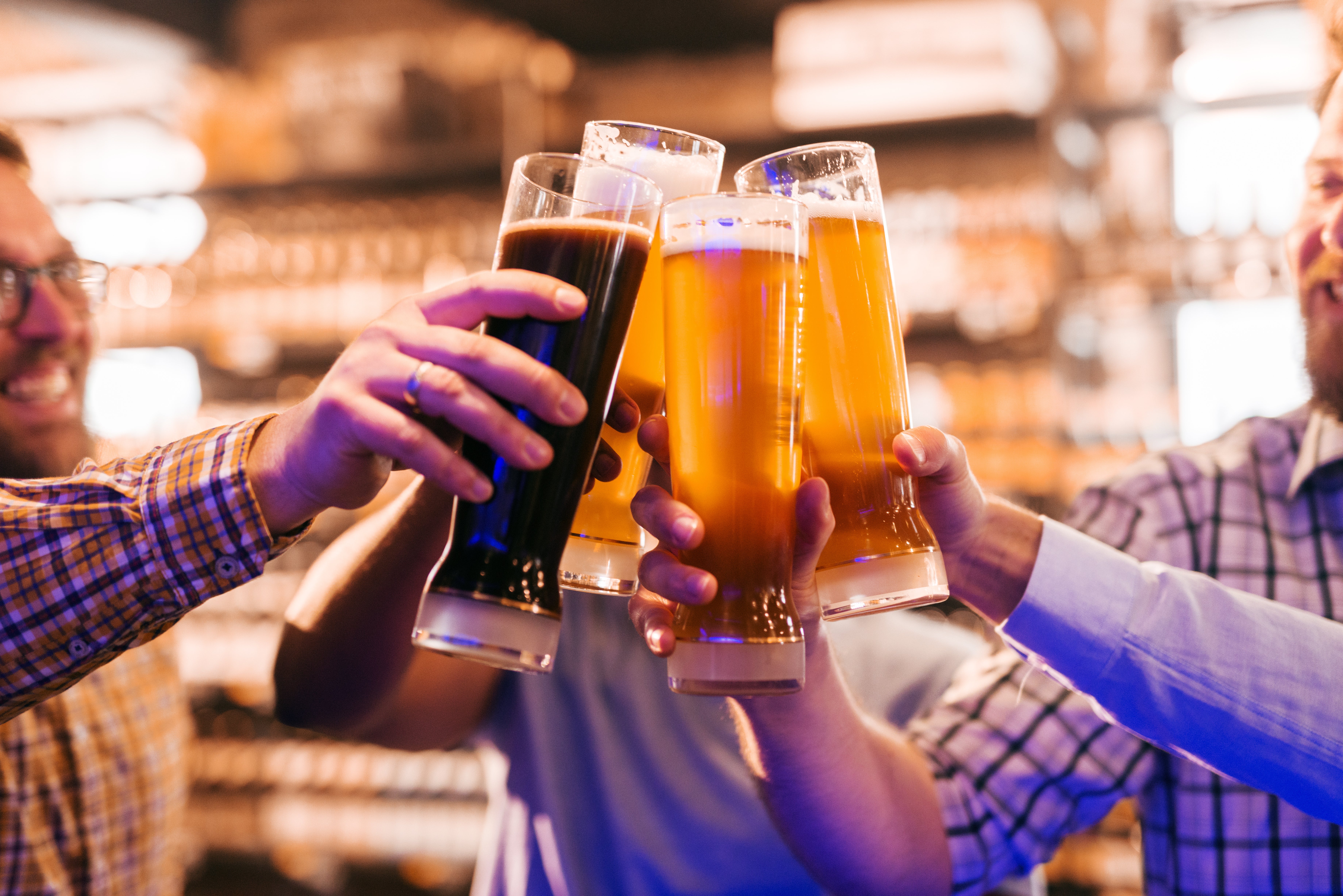 Noel explains that while it’s normal to wave down a bartender in the US, in much of Europe, that's seen as rude