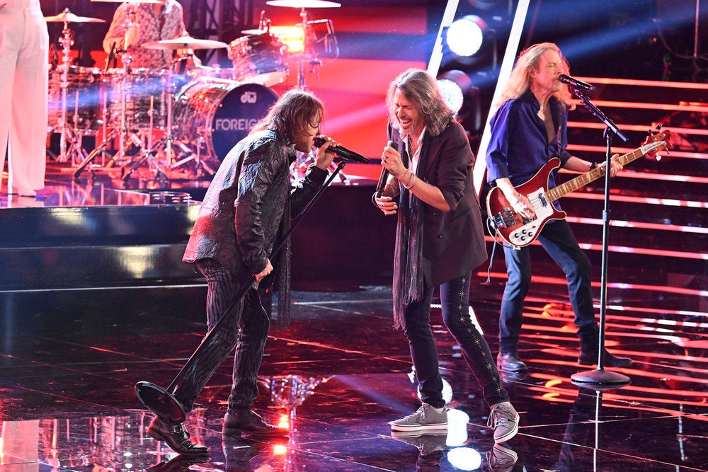 Foreigner members Luis Maldonado (left) and Kelly Hansen (right) perform on 'The Voice' season 27 finale