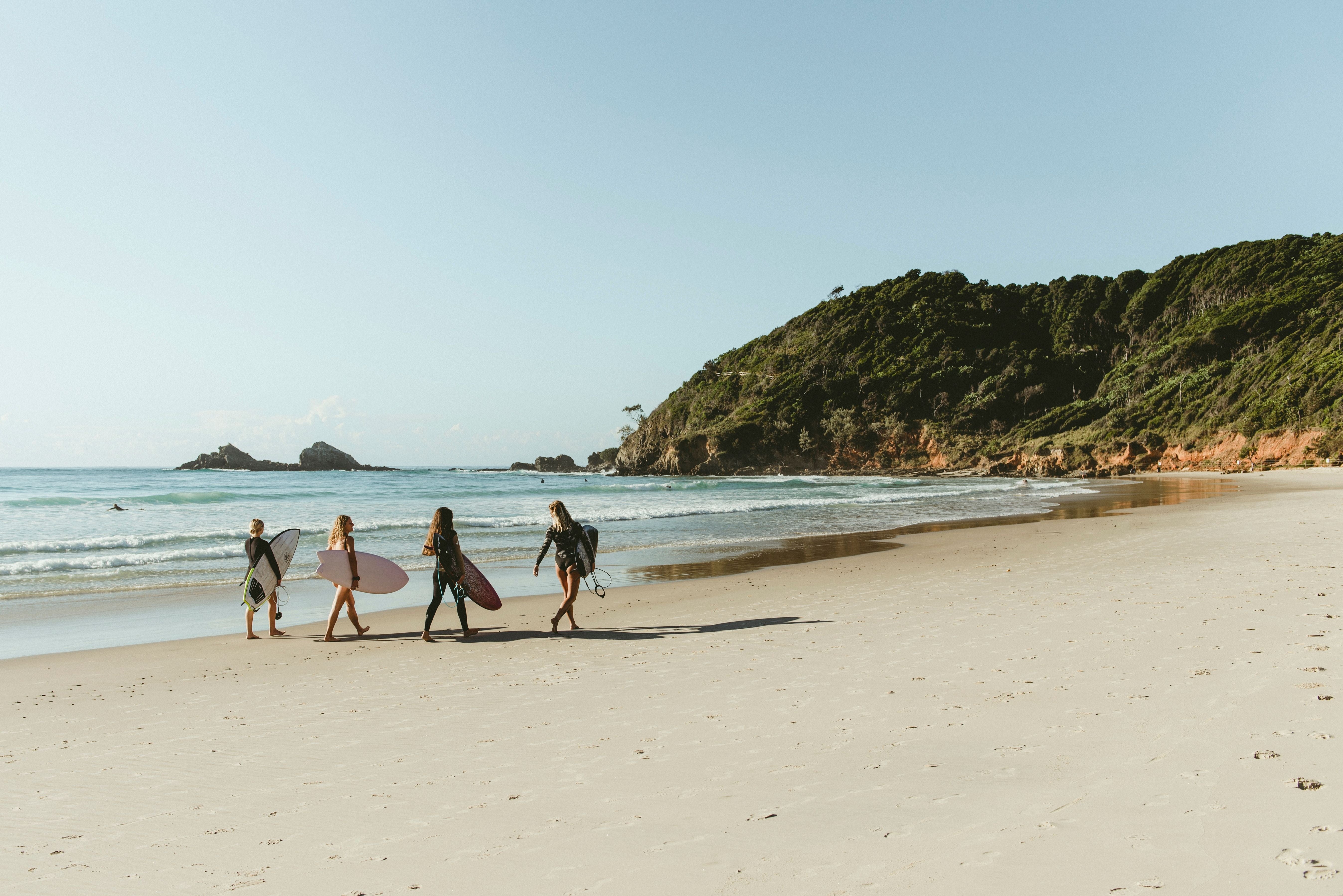 <p>Golden sands, rolling surf, and laid-back vibes – Main Beach, Byron Bay is the perfect launchpad for coastal adventures</p>