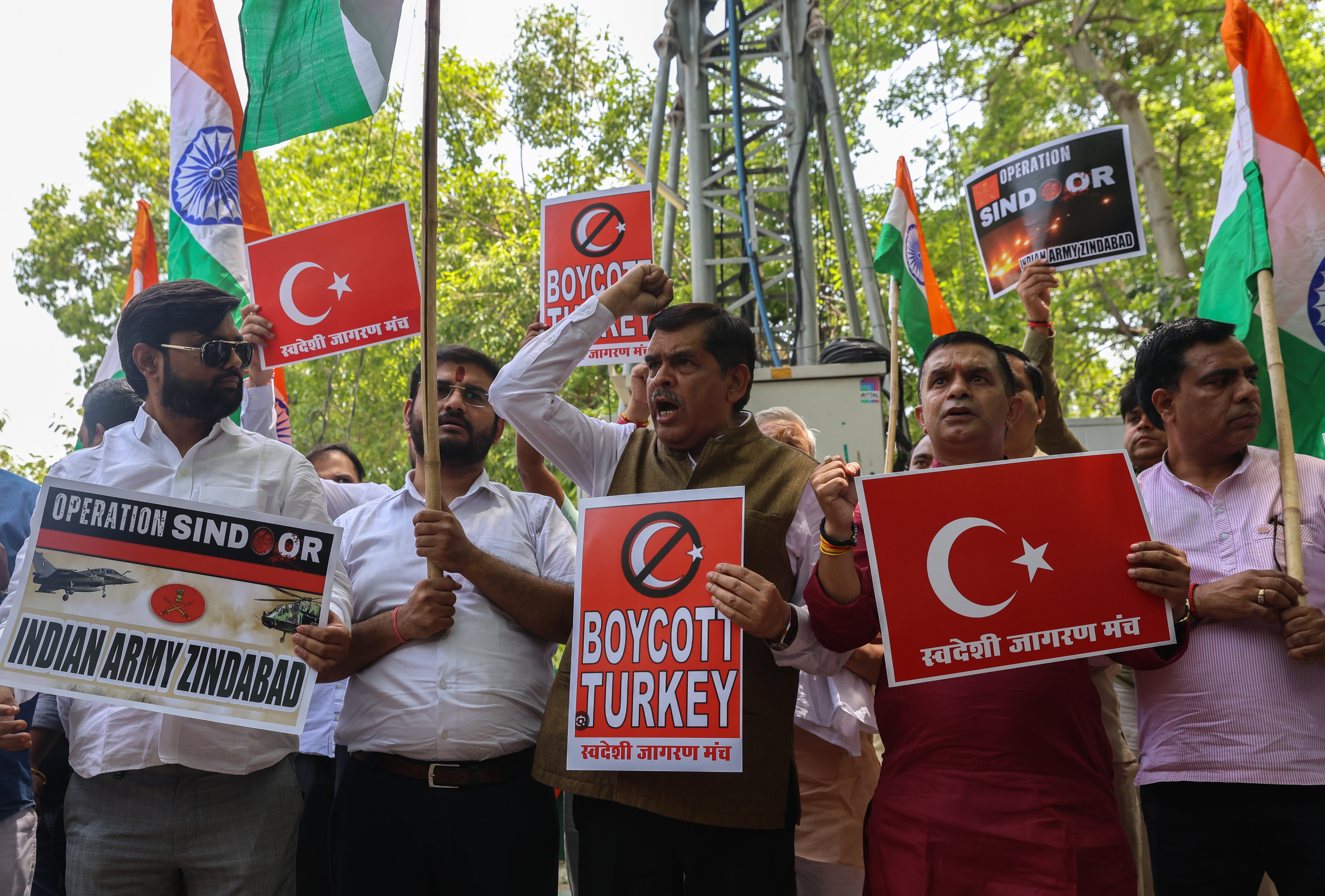 Supporters of Swadeshi Jagran Manch protest against Turkey for allegedly supporting Pakistan in the recent conflict with India in New Delhi on 16 May 2025