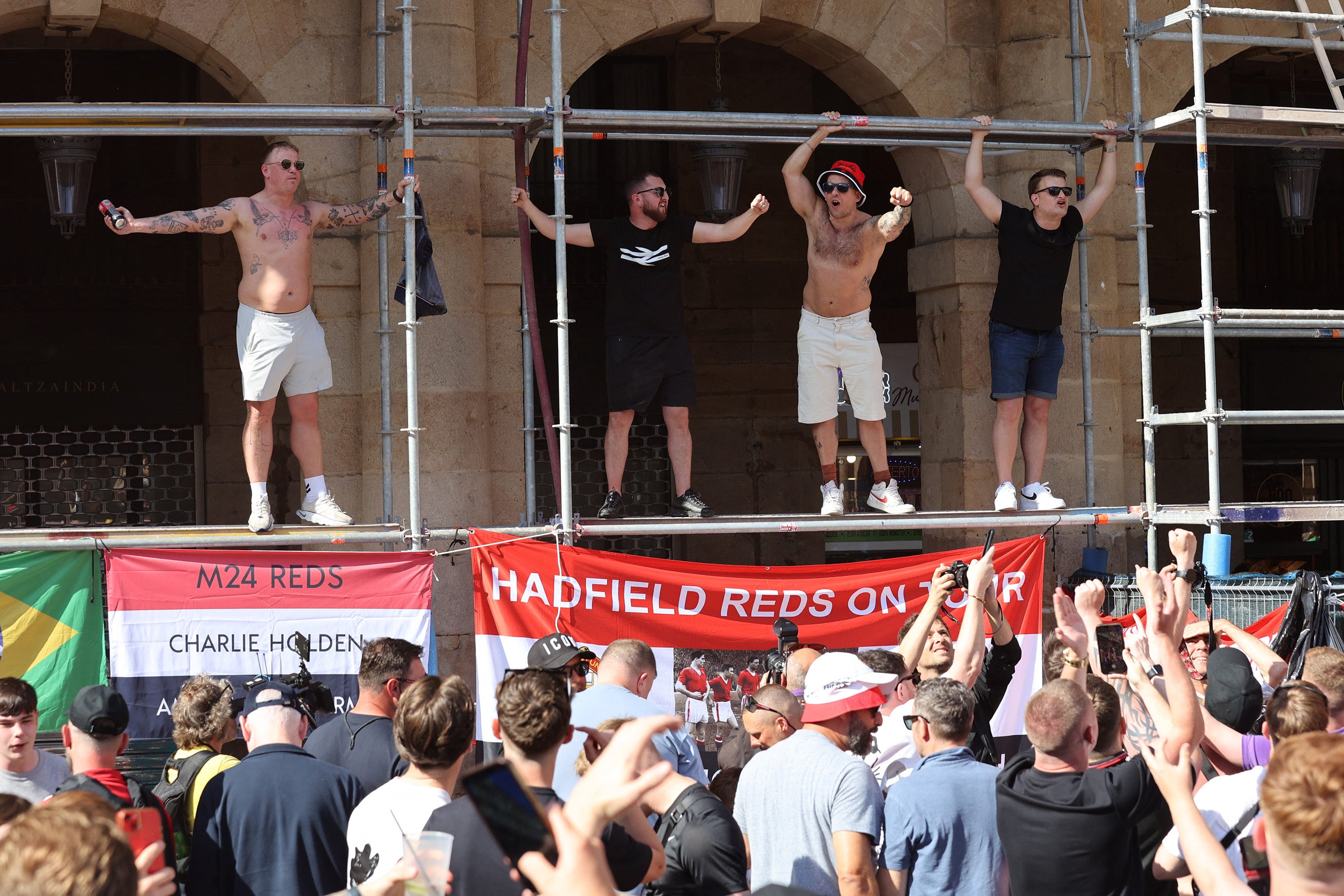 Manchester United fans at Plaza Nueva in Bilbao ahead of the final
