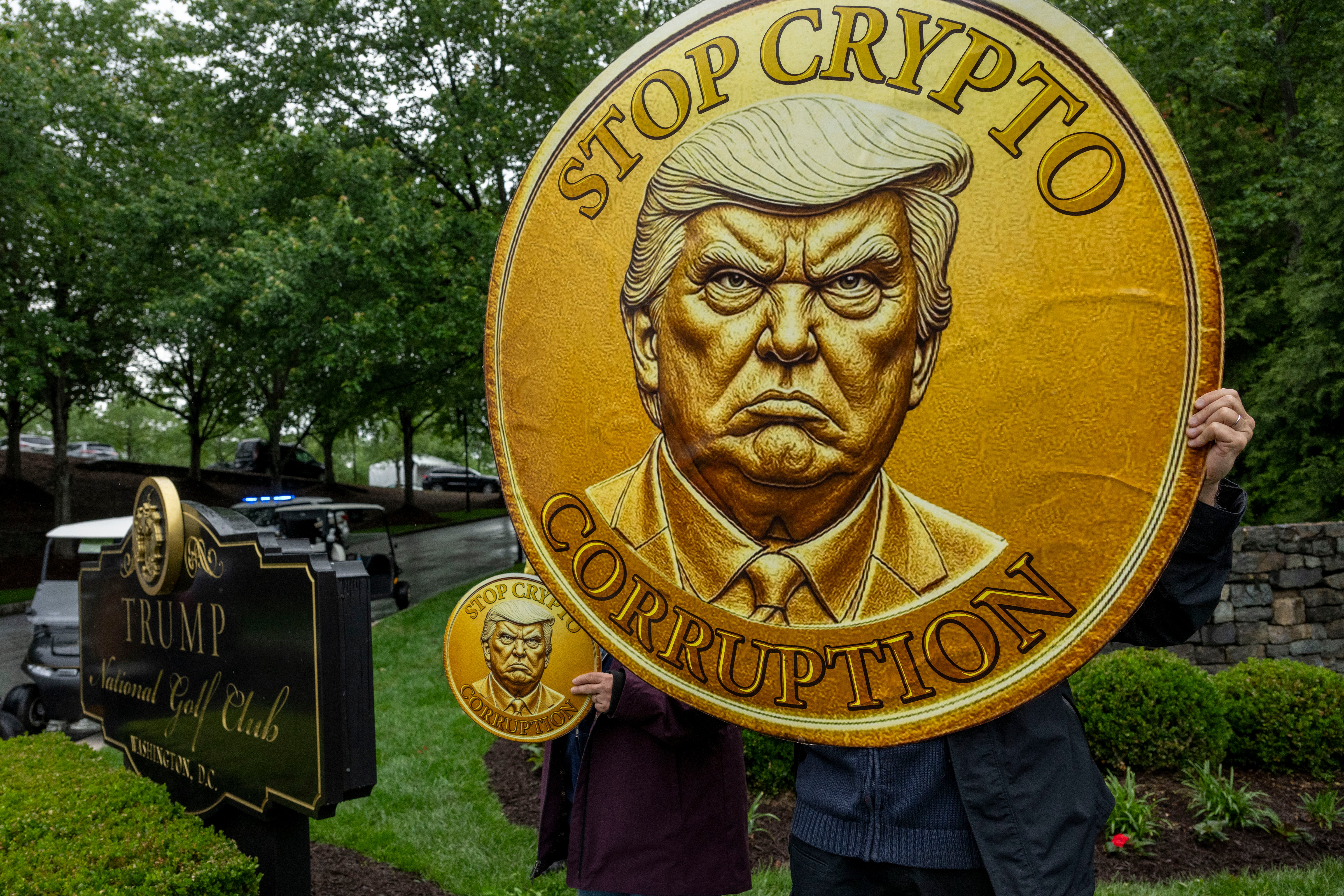 A sight among the protesters outside Donald Trump’s crypto pitch dinner