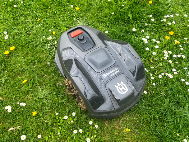 Hasqvarna testing best robot vacuum review indybest