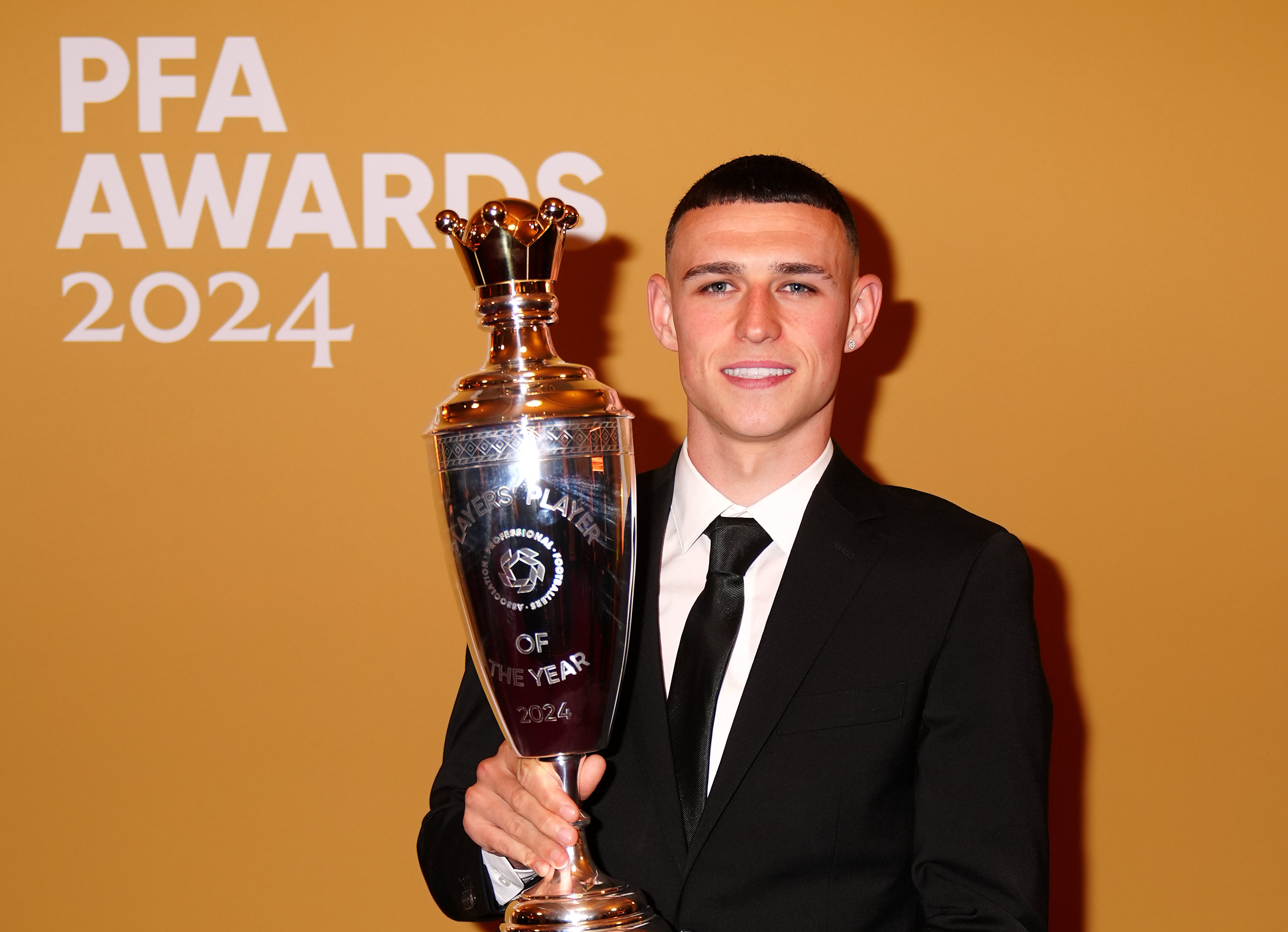 Phil Foden has vowed to recpature the form that saw him named PFA Player of the Year in 2024