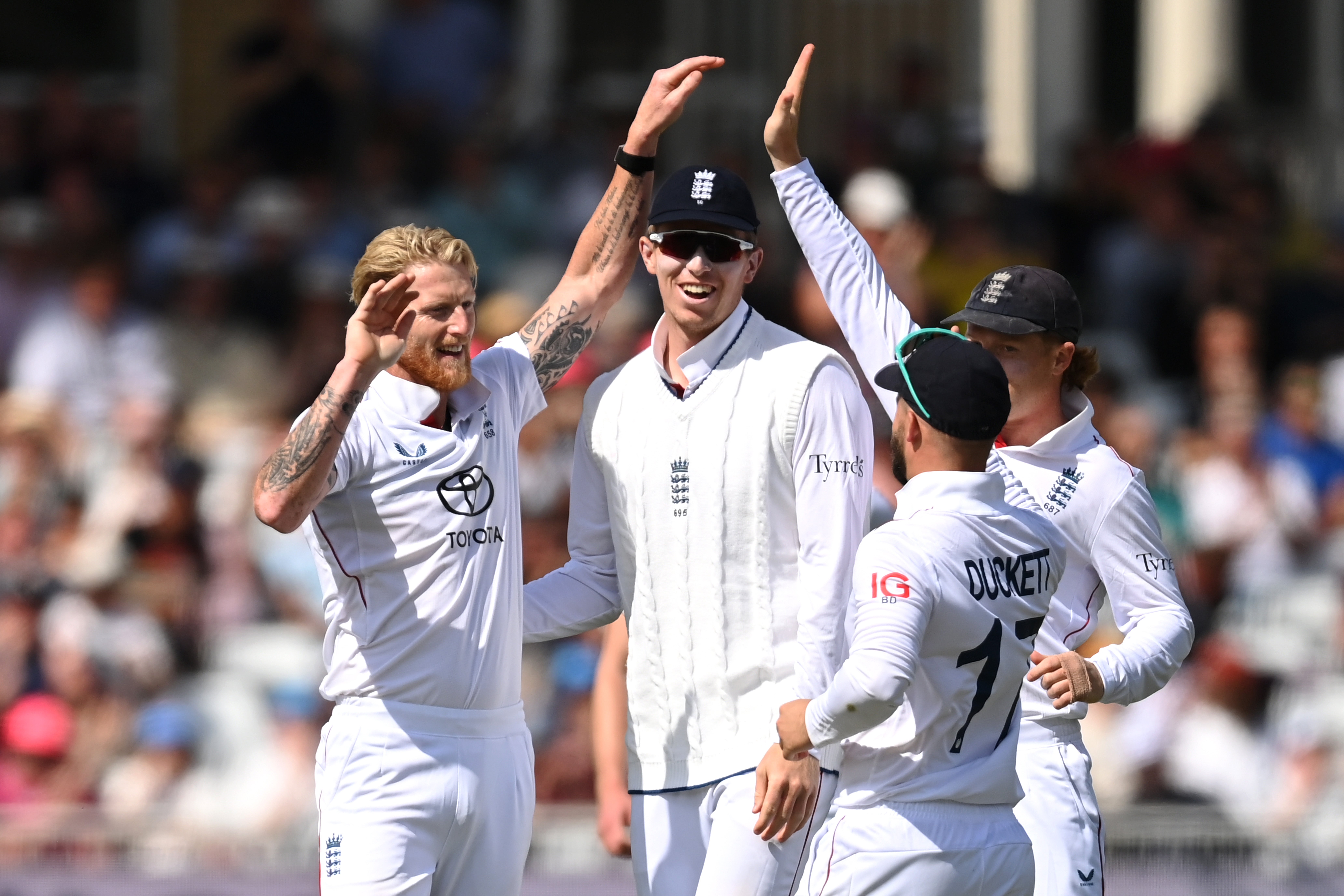 Ben Stokes se působivě uklonil