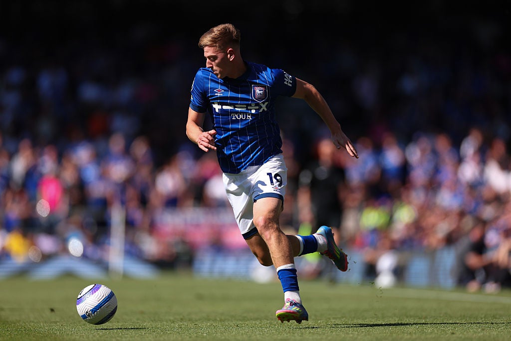 Liam Delap transfer latest as Chelsea eye advantage in race with Man United