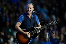 Bruce Springsteen brings Paul McCartney on stage for Beatles cover