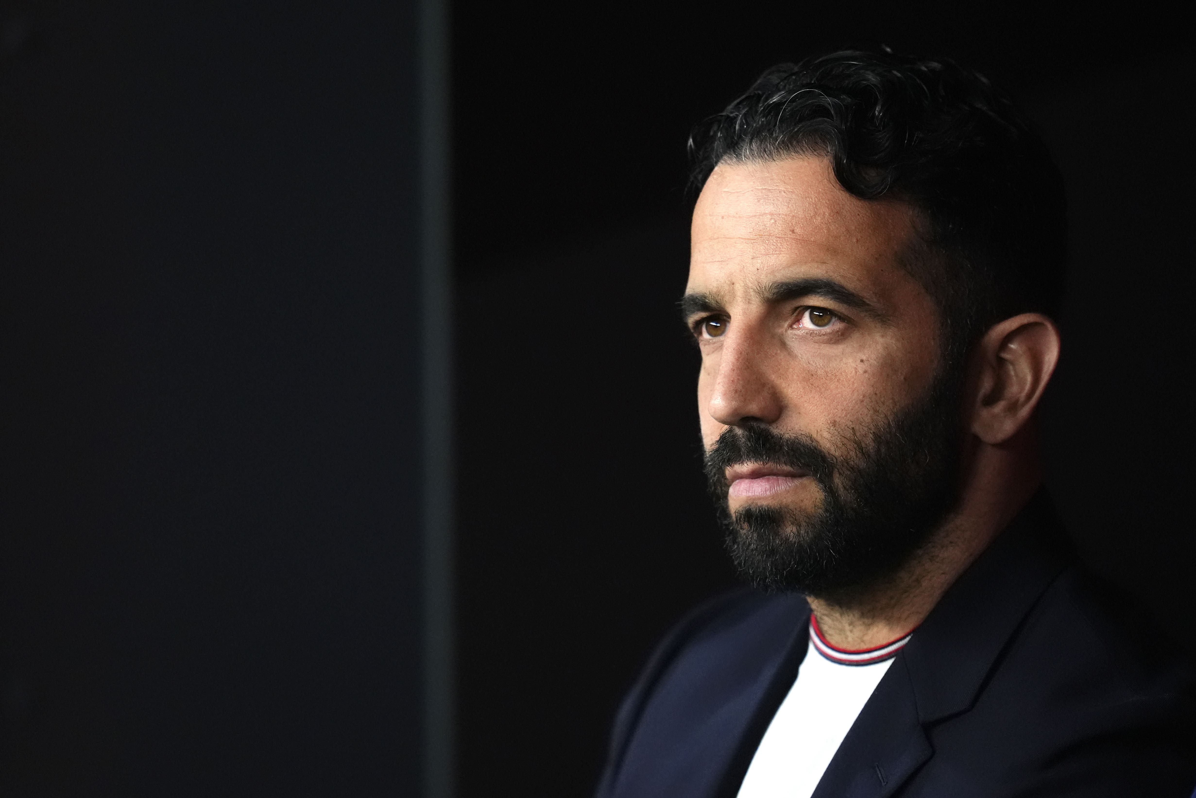 Ruben Amorim refuses to discuss future of Bruno Fernandes and Alejandro Garnacho