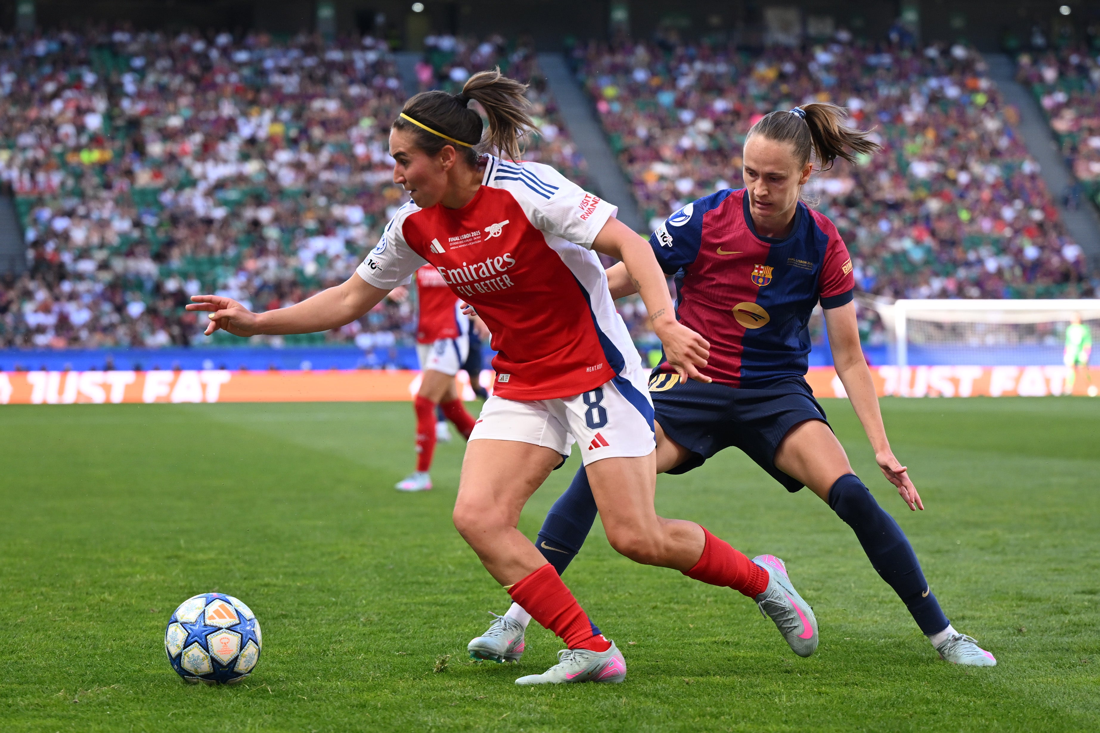 Mariona Caldentey won the trophy against her former team