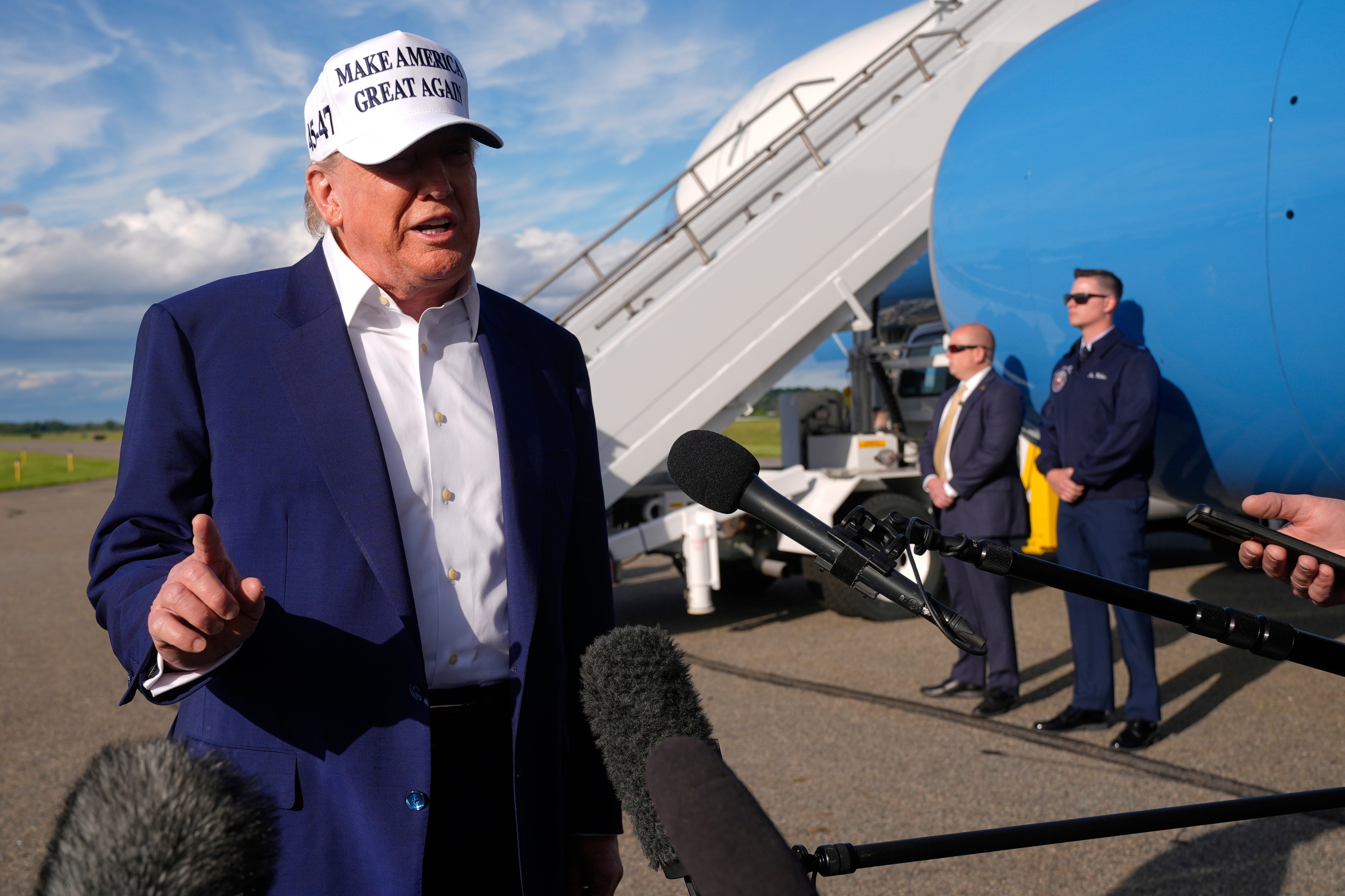Donald Trump told reporters before boarding Air Force One on Sunday that won't place a 50 percent tariff on EU goods until July 9