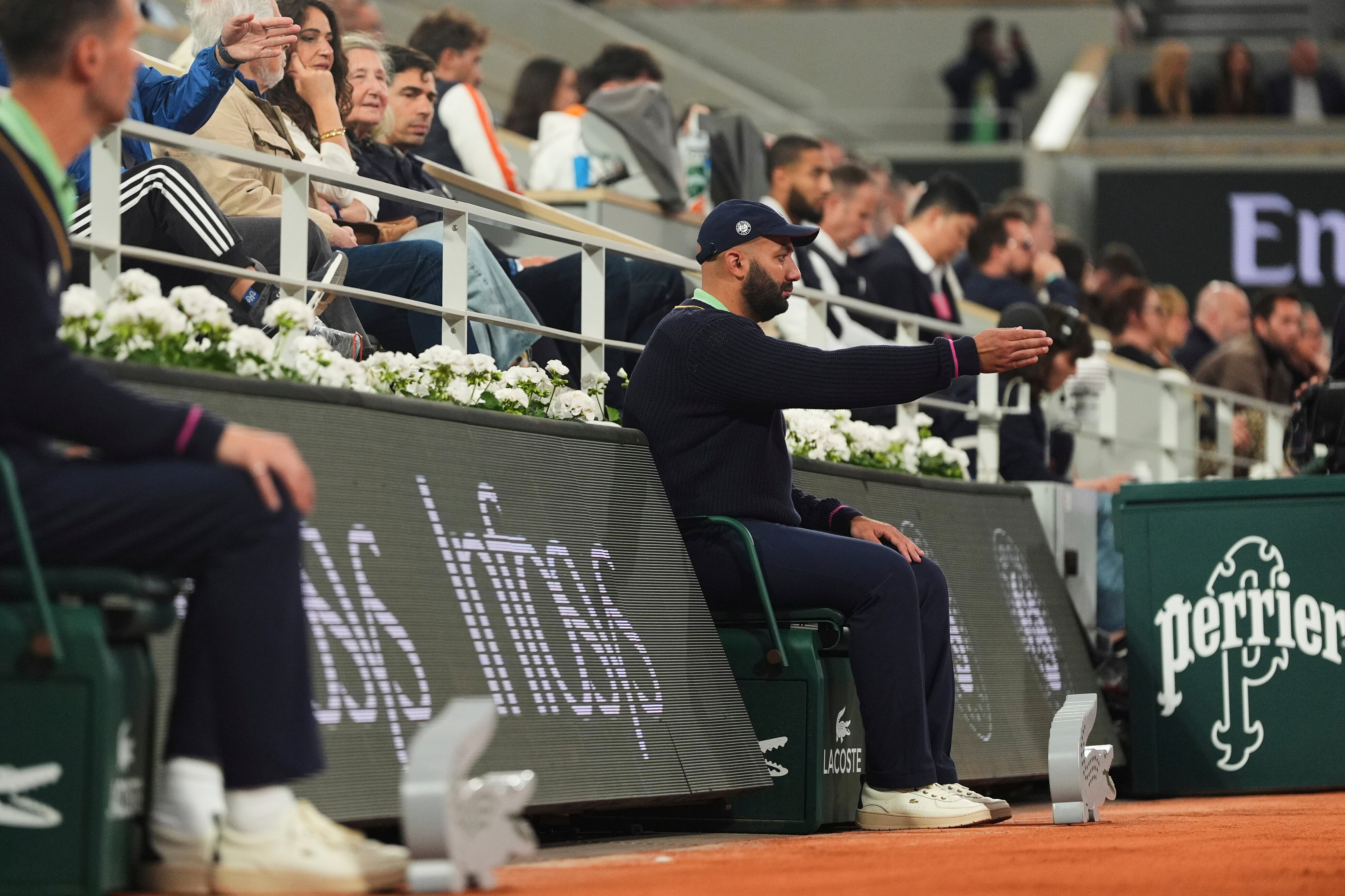 The French Open is picking humans over technology. Novak Djokovic thinks that's a bad call