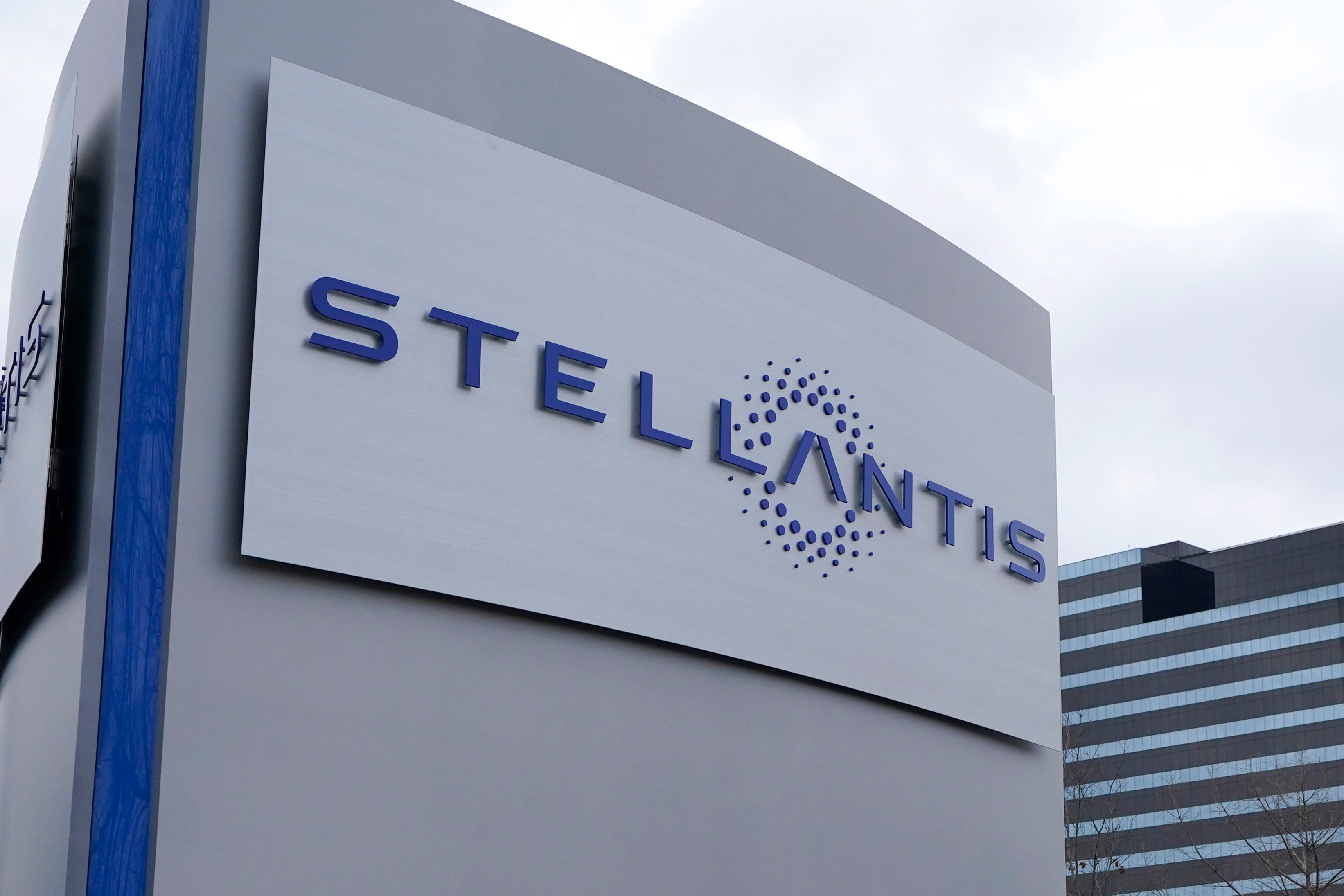 Italy Stellantis CEO