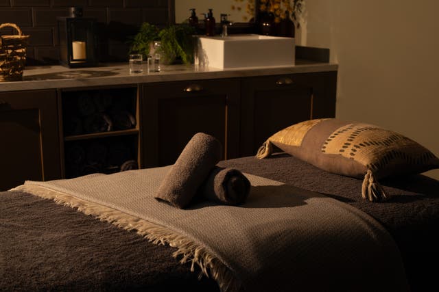 <p>Kimpton Charlotte Square offers a sound wellness room</p>