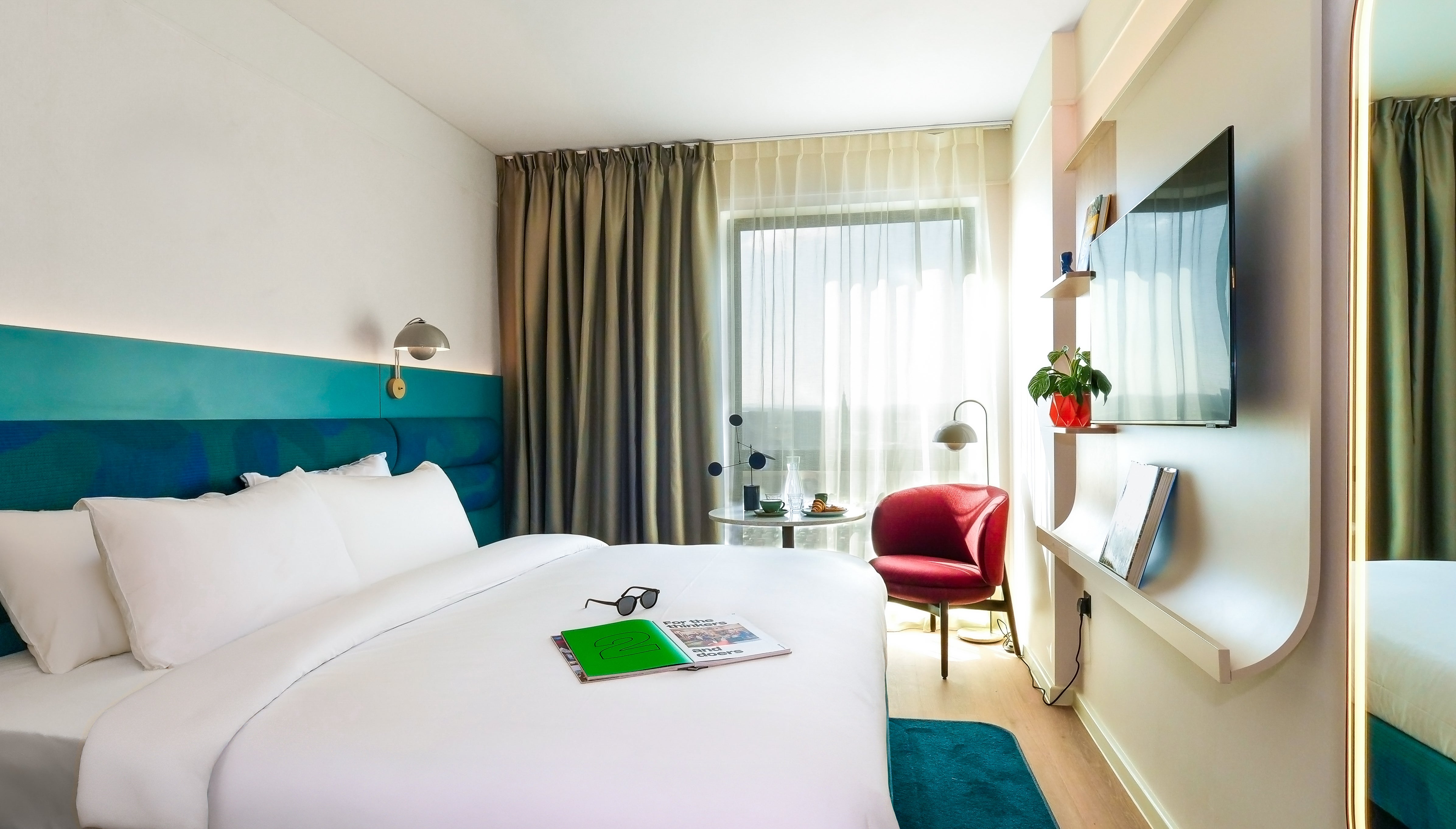 For a budget-friendly stopover, solo visitors to the city will find an ideal spot to hit the hay at The Social Hub