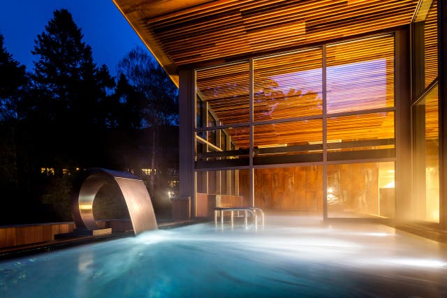 <p>Spend a day in the Swan’s relaxing pools overlooked by stunning natural scenery </p>