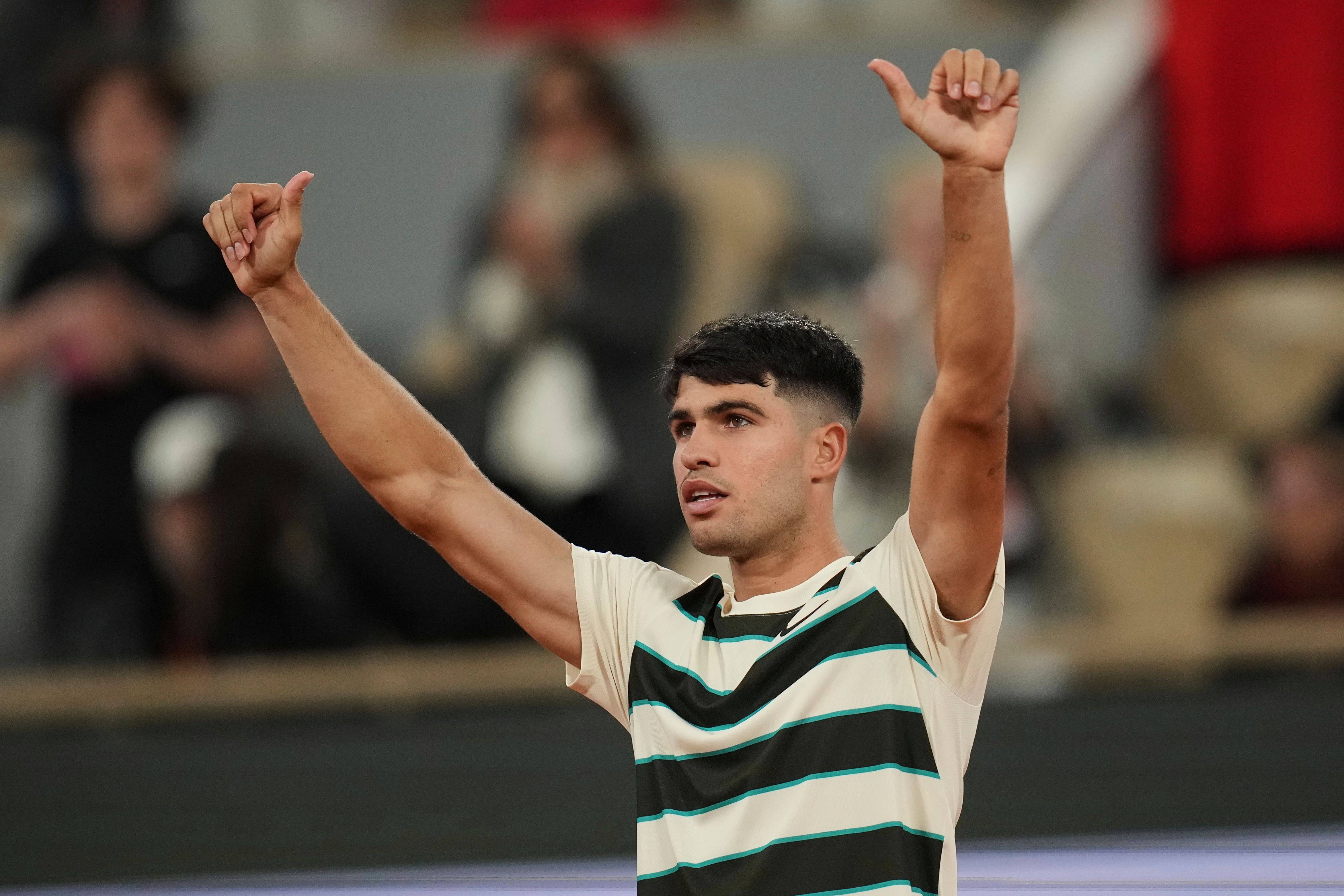 Carlos Alcaraz shows off football skills in French Open win over Fabian Marozsan