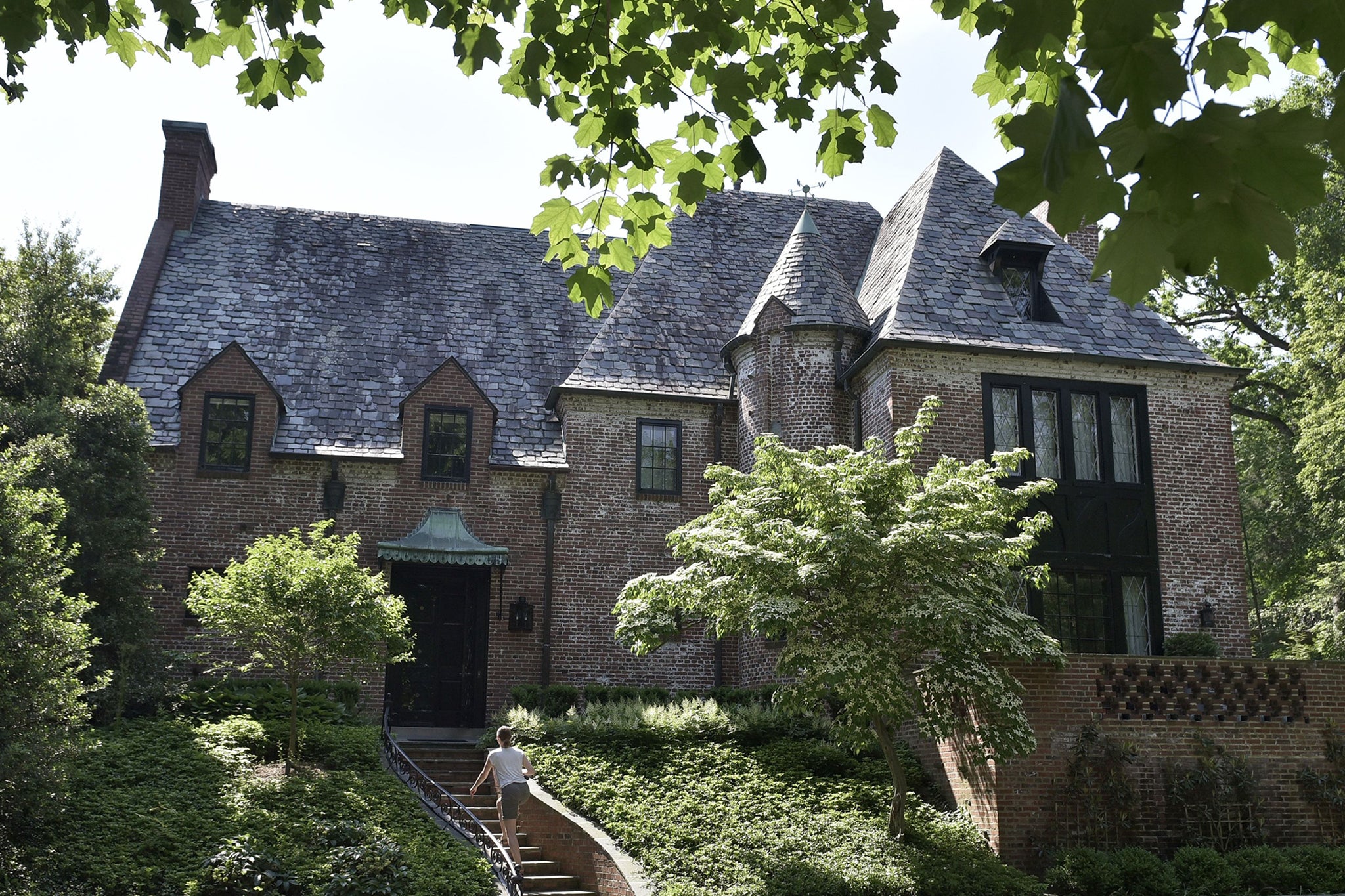Agents of Barack Obama's security detail got into an altercation outside his Kalorama, Washington, D.C. home, the Secret Service confirmed