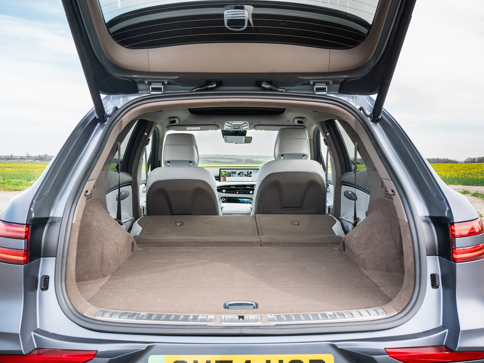 The boot is a decent size at 503 litres, rising to 1,678 litres with the rear seats folded.