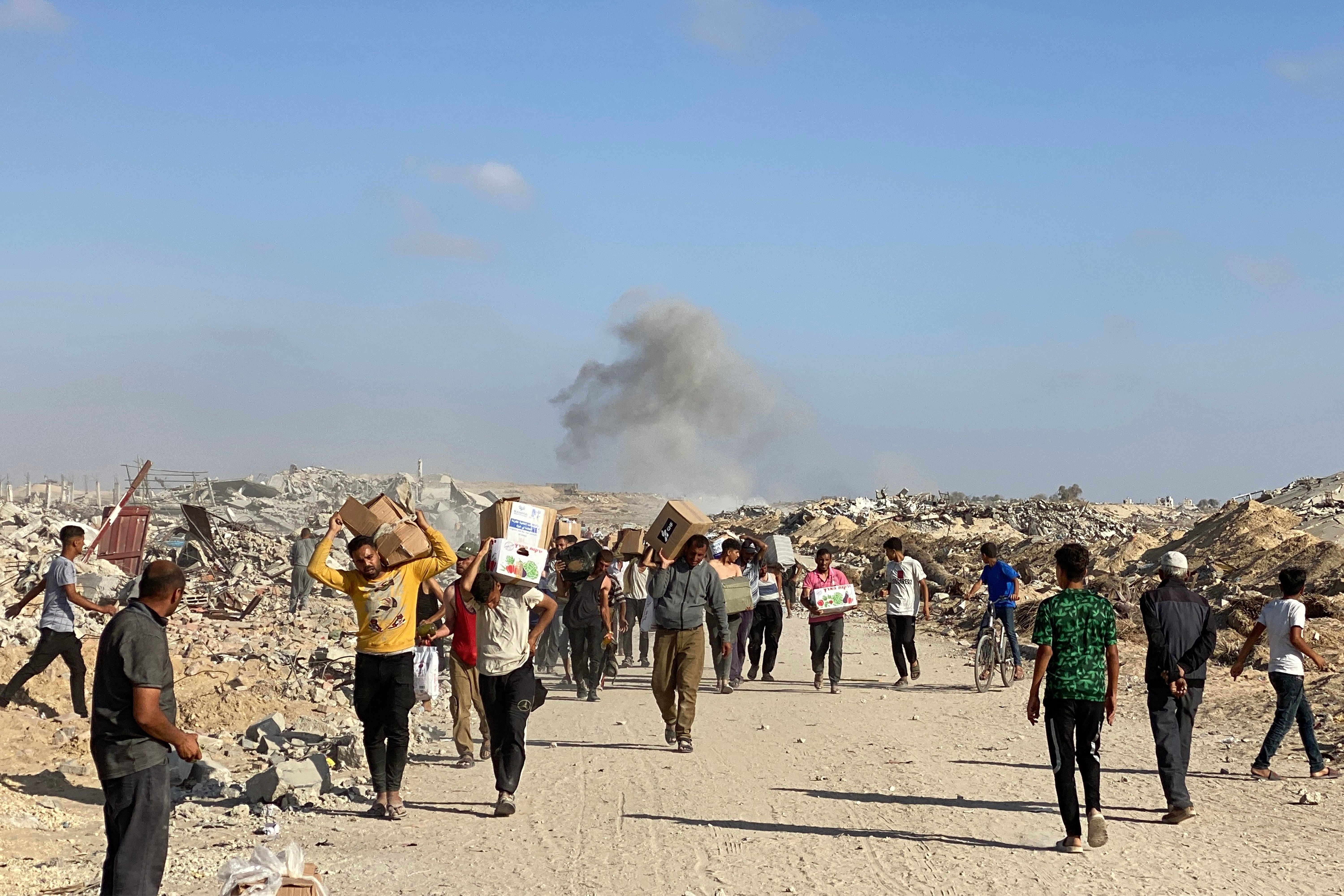 Displaced Palestinians in Rafah, where Nattapong Pinta’s body was found