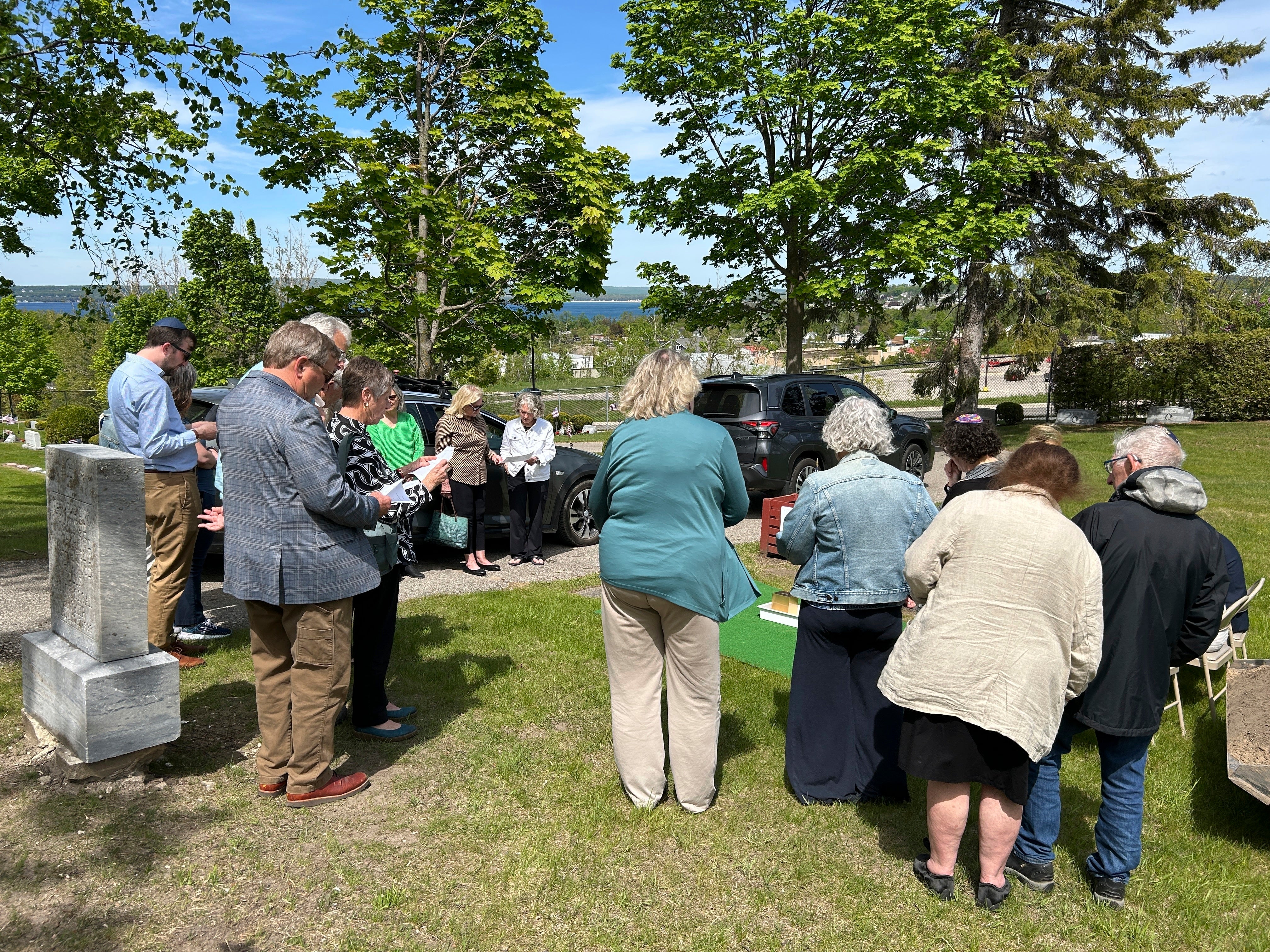 US ODD-Bridge Pioneer-Overdue Burial