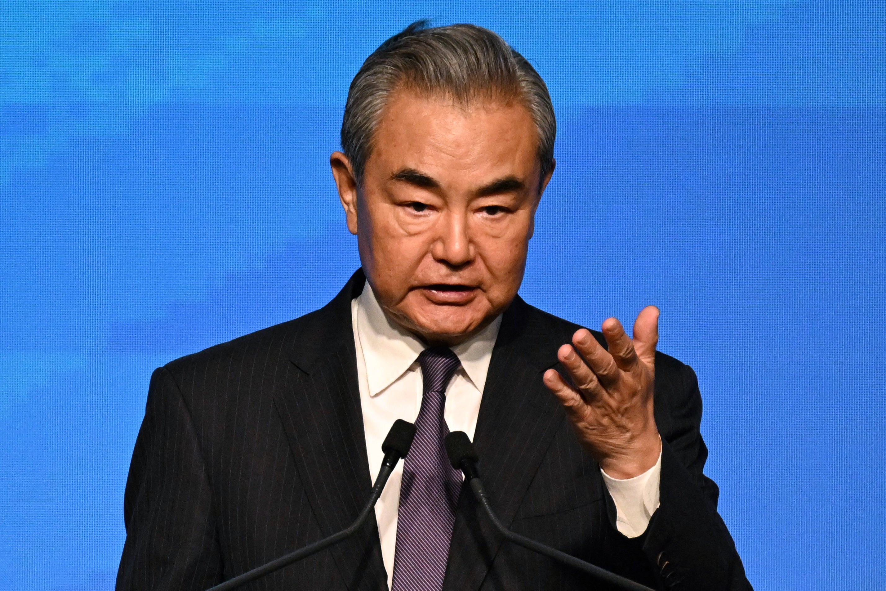 Wang Yi speaks at a ceremony for establishing the Convention on the Establishment of the International Organisation for Mediation Convention in Hong Kong
