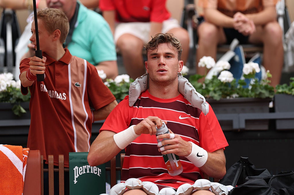 Draper stayes cool in the heat to beat the Brazilian