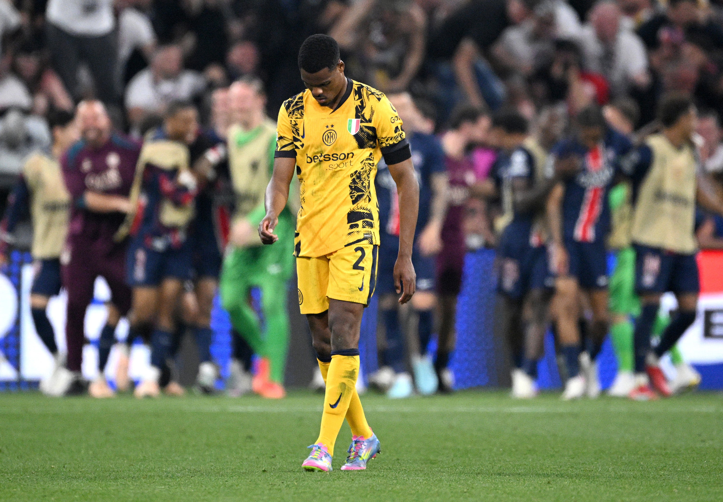 Denzel Dumfries replaced Achraf Hakimi at Inter but endured defeat