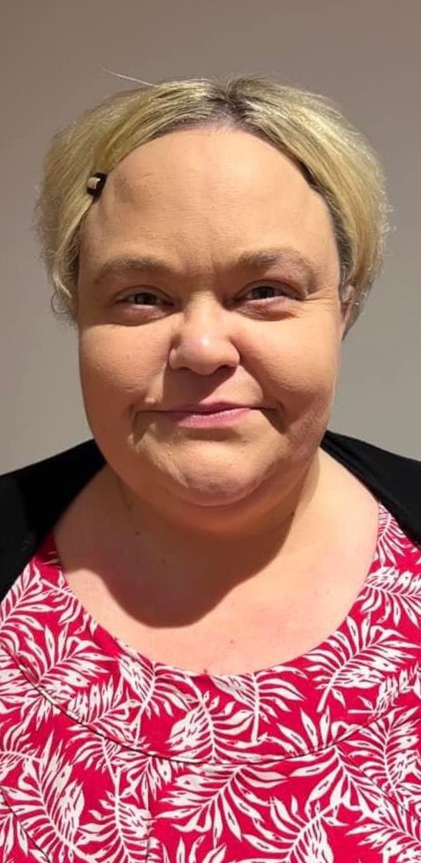 Emma began following the 1:1 Diet by Cambridge Weight Plan in January 2024.