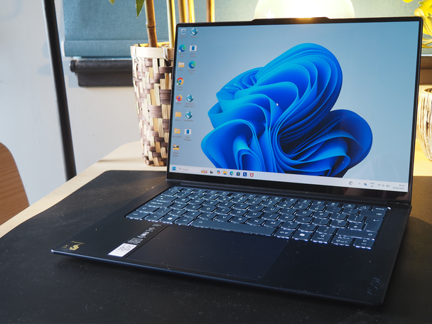 Lenovo yoga slim 7x