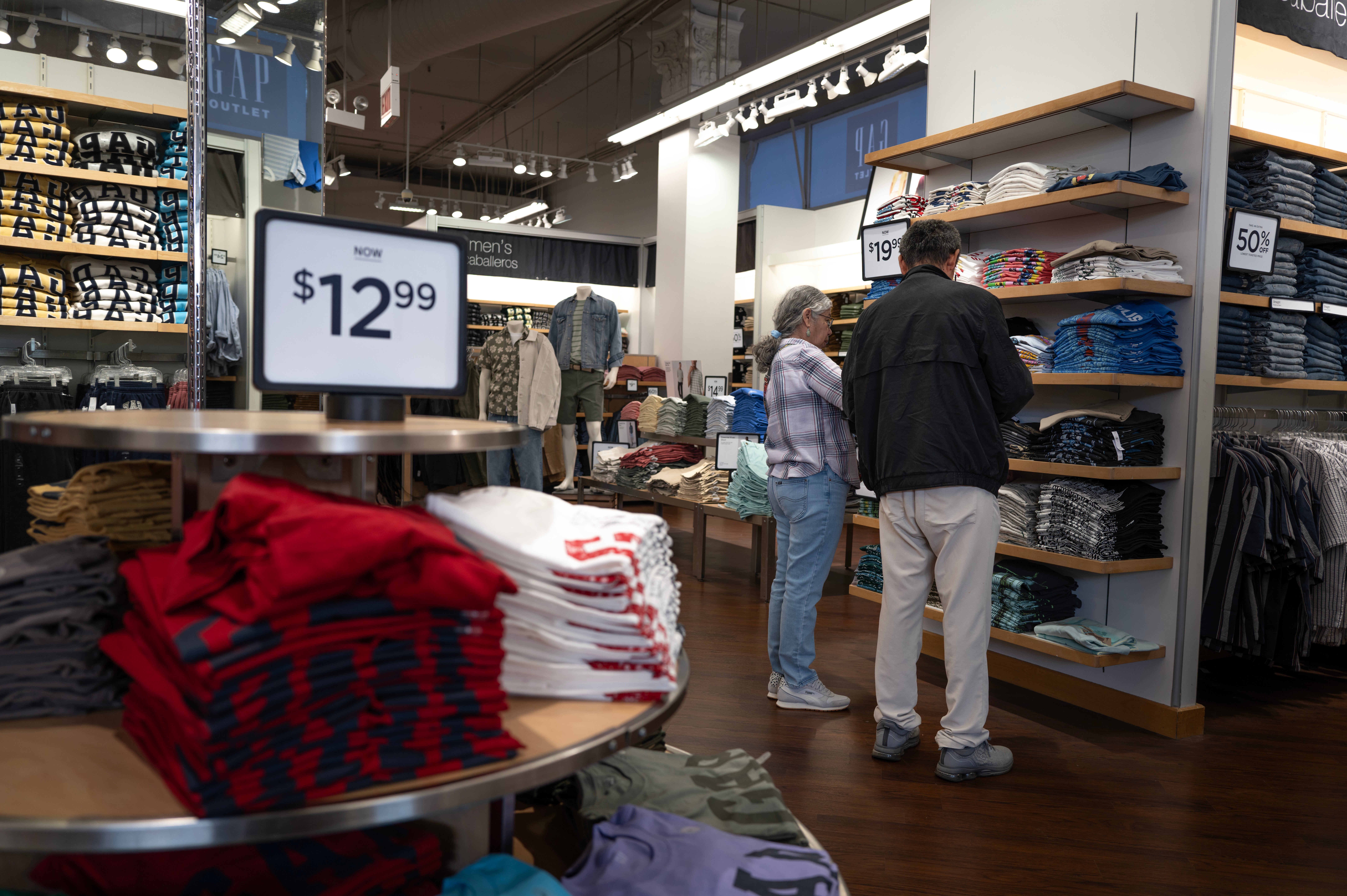 Record billions are expected to be spent on gifts for dad this year despite Americans facing economic uncertainty.