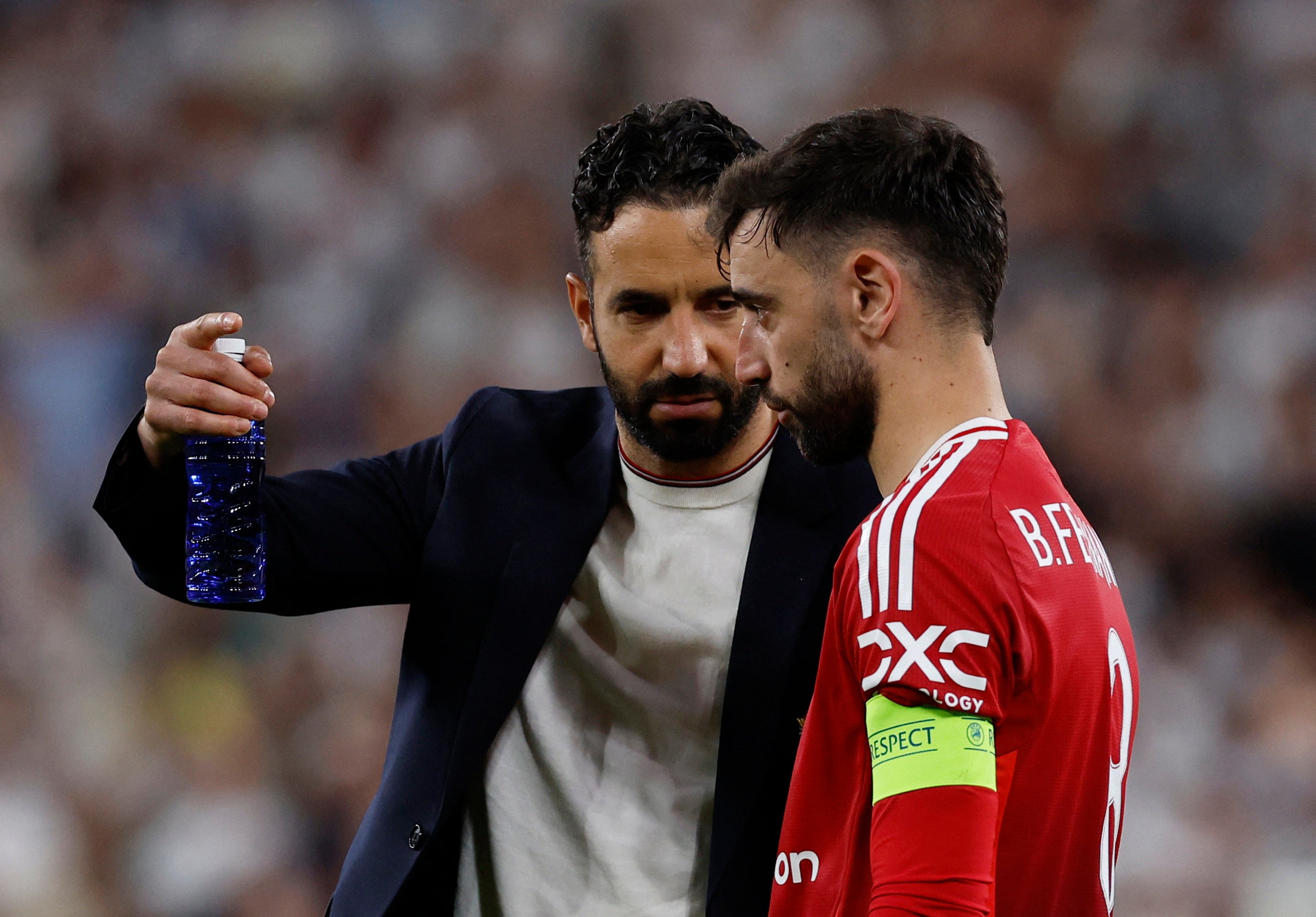 Fernandes revealed that Man Utd boss Ruben Amorim asked him to stay at the club