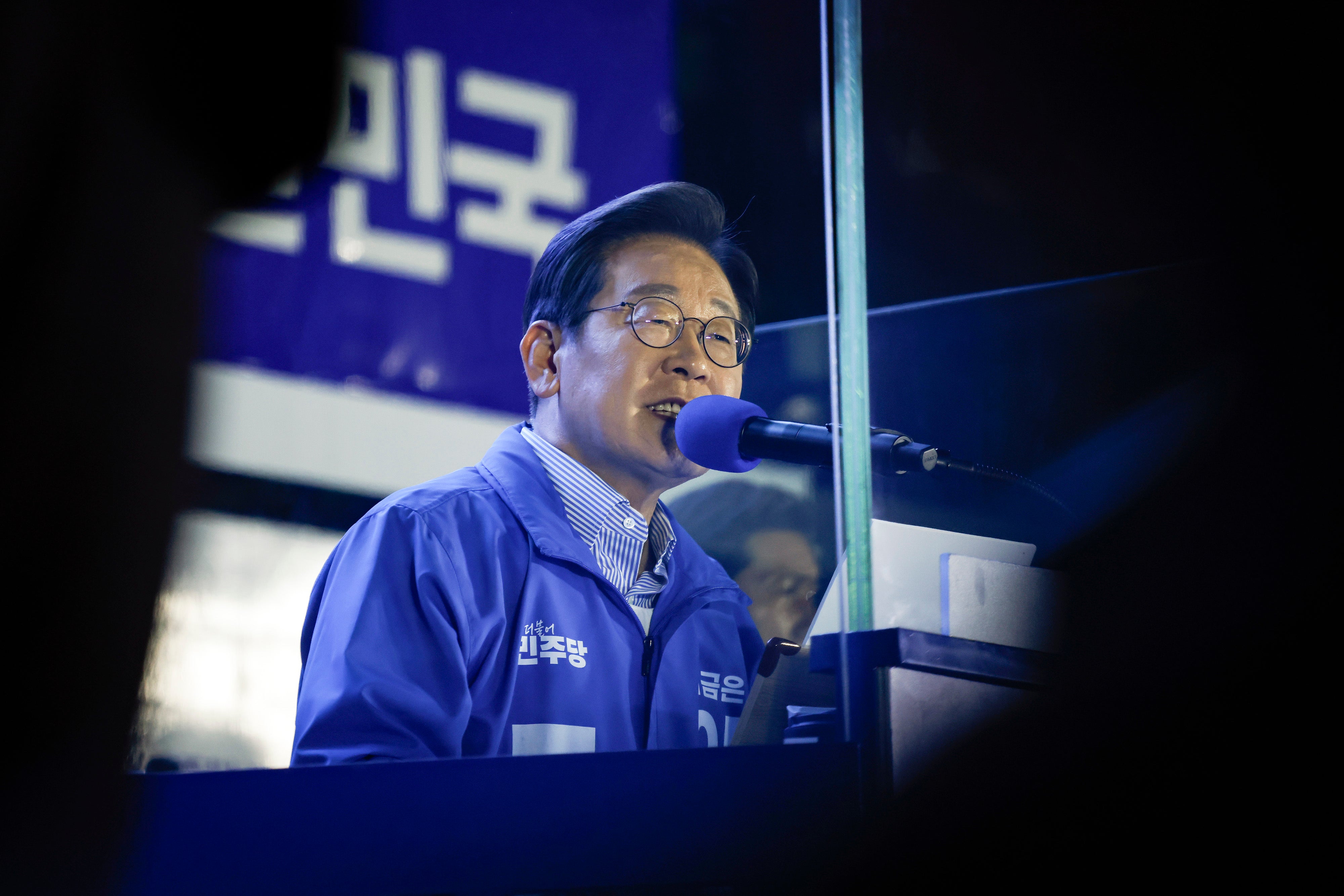Democratic Party candidate Lee Jae Myung makes a speech at a campaign rally in Seoul on 2 June 2025