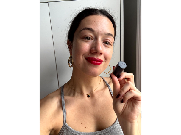 No. 7 pro artist matte muse lipstick, red carpet ready