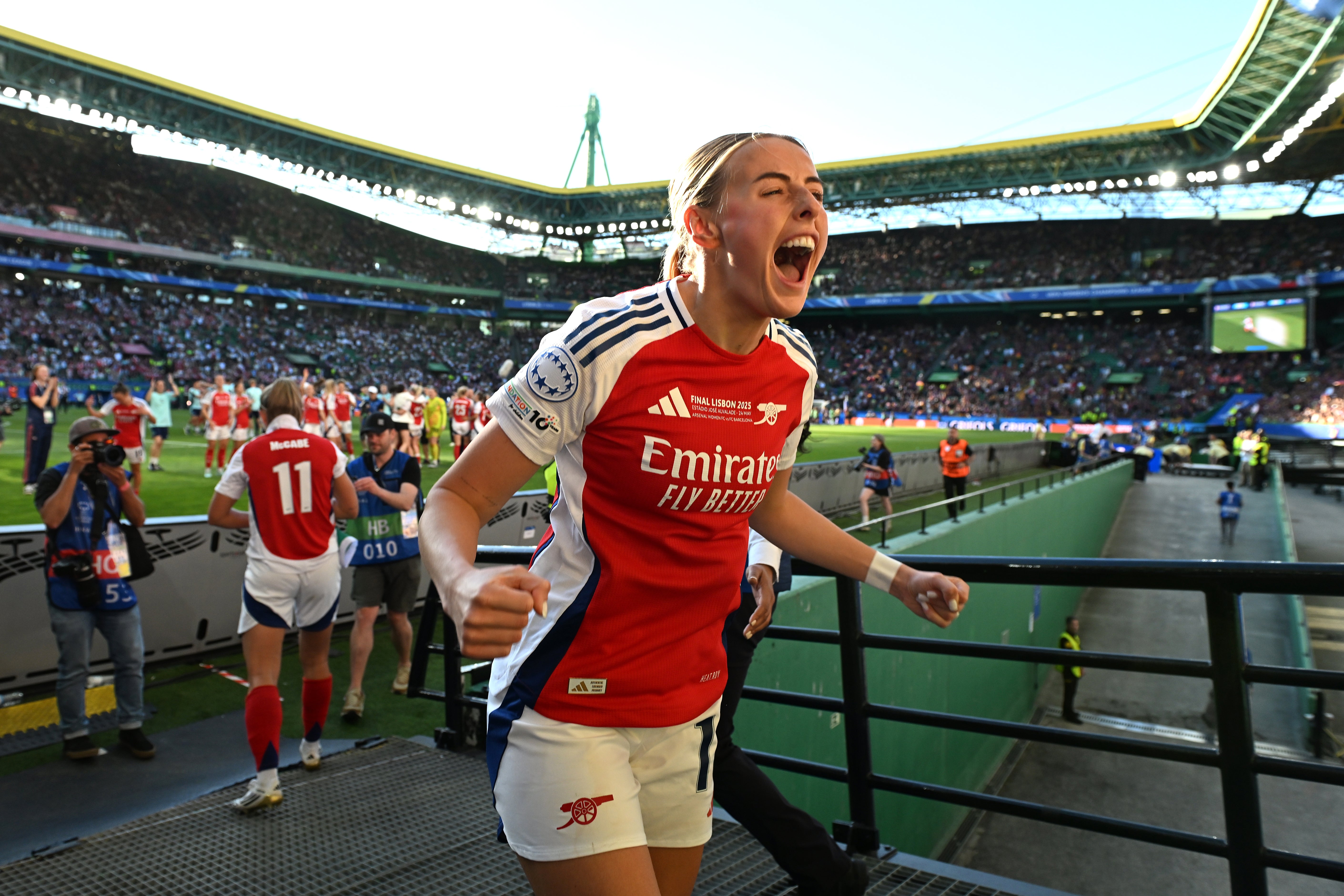 Arsenal remain in contract talks with Chloe Kelly (Zed Jameson/PA)