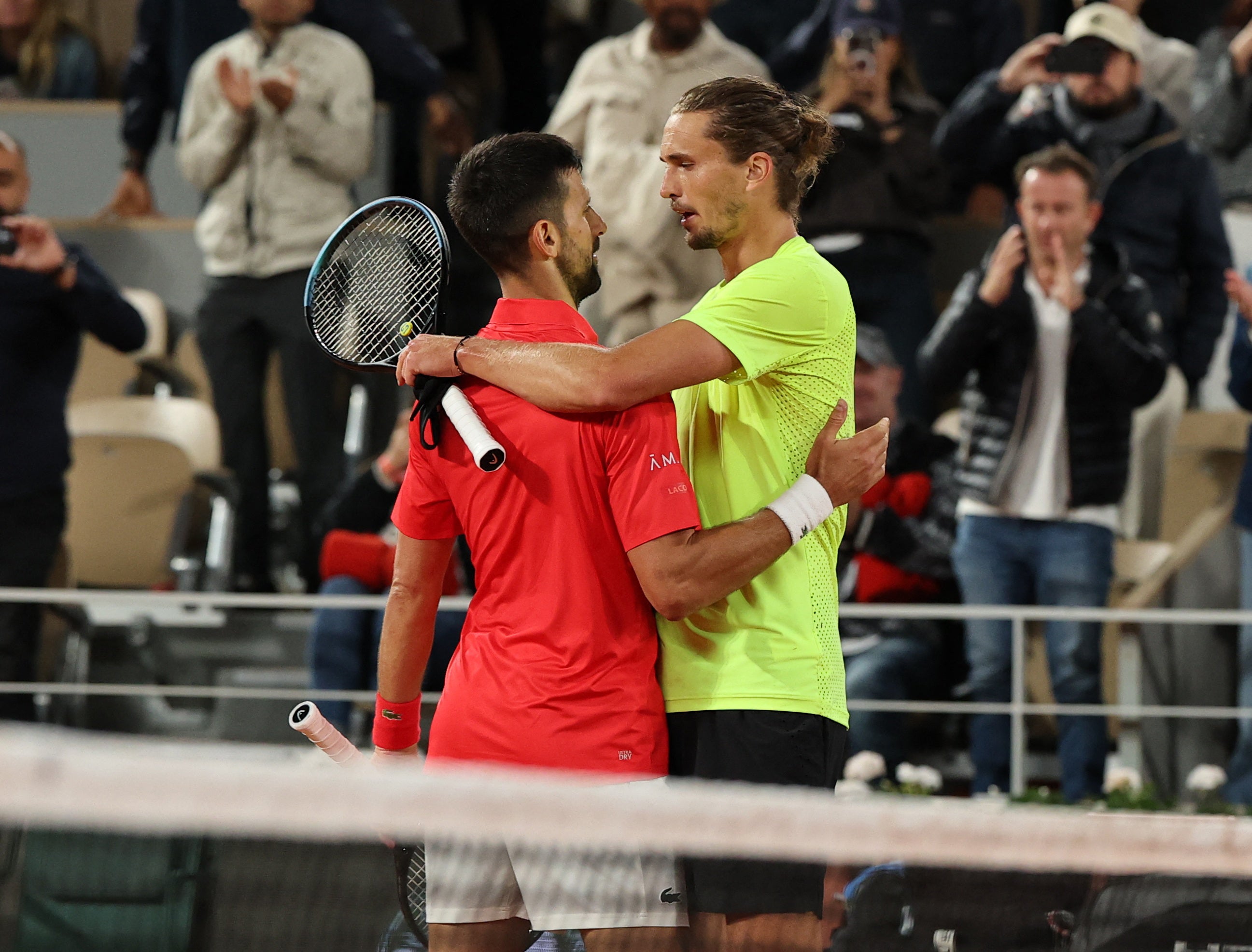 Djokovic porazil Zvereva, aby se vrátil do semifinále French Open Semis