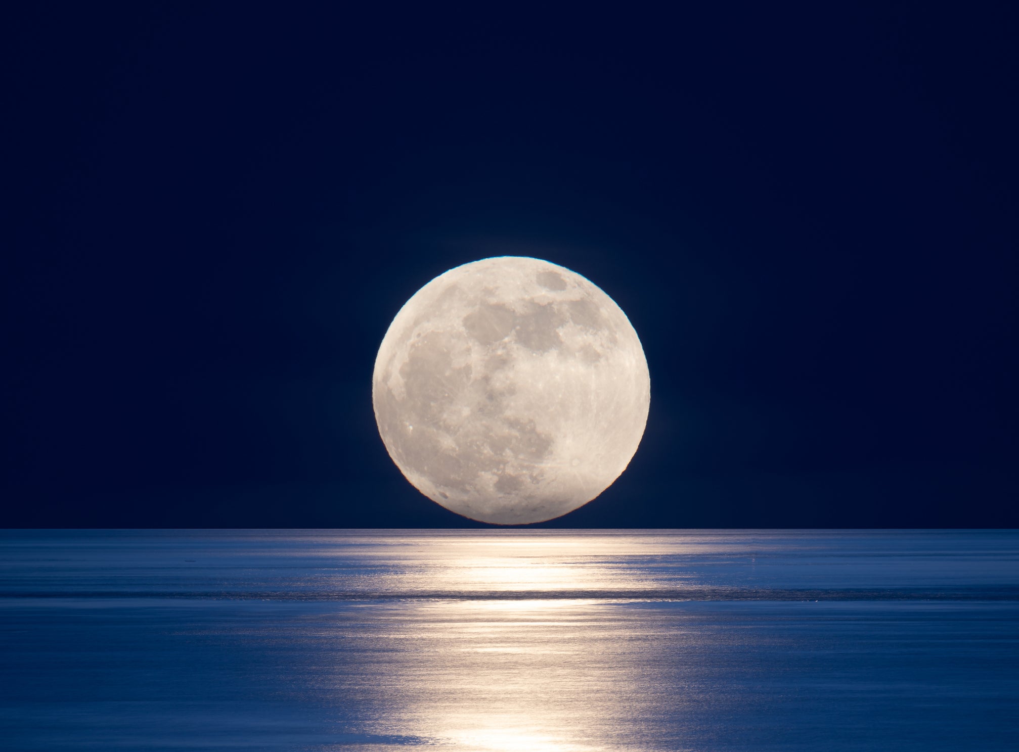 Promenade under the major standstill Moon this month – or wait another 18 years…