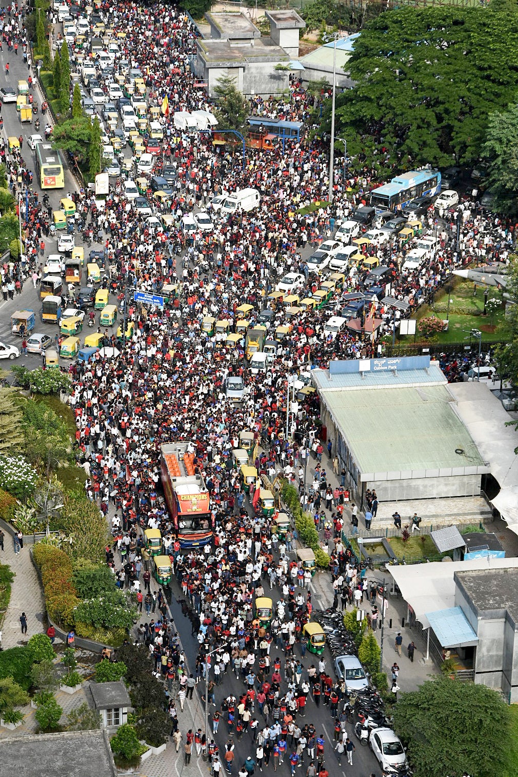 Fans throng outside the M. Chinnaswamy Stadium in Bengaluru