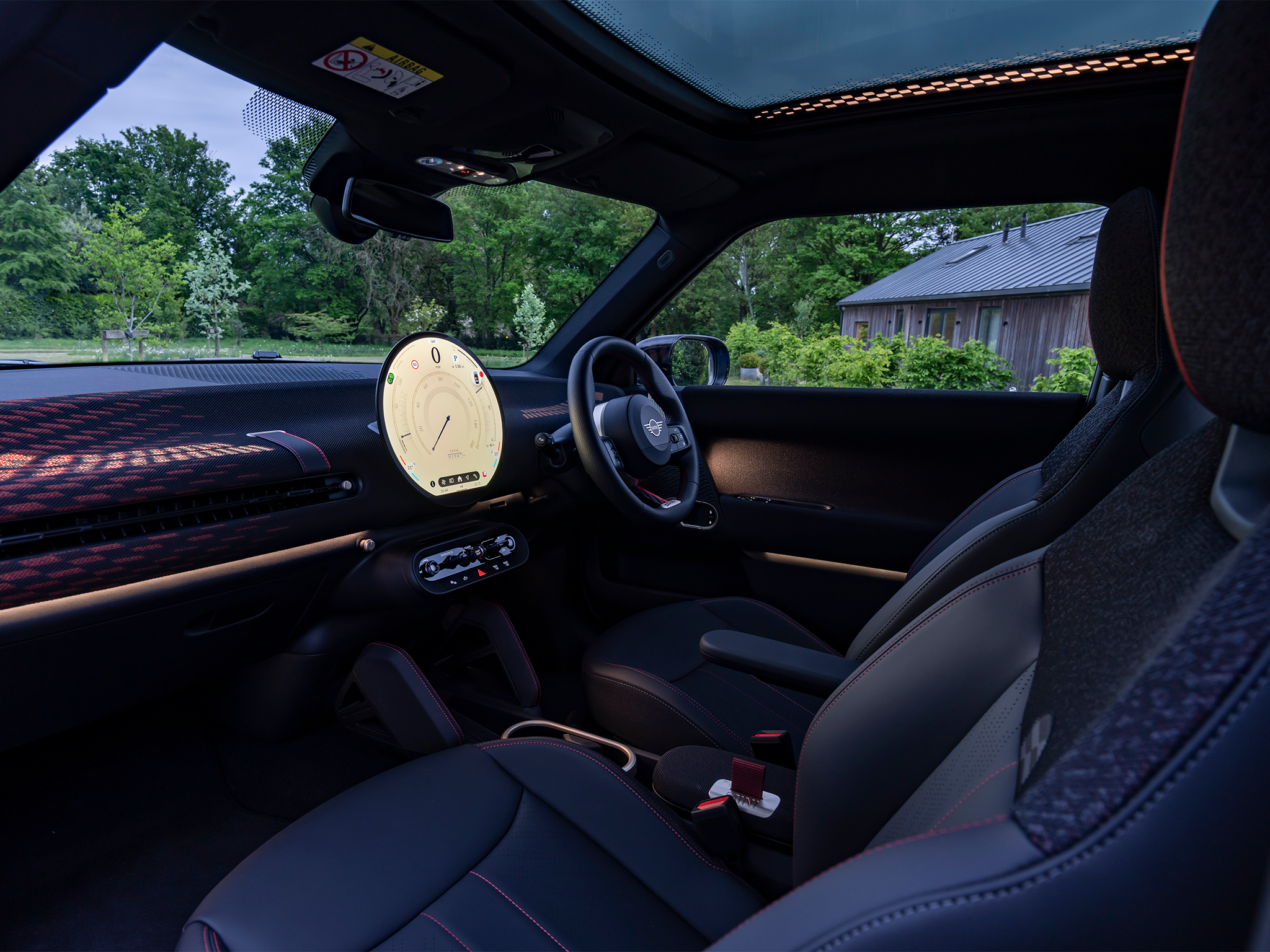 As always, the star of the Mini’s tech is the 9.45in circular OLED centrepiece