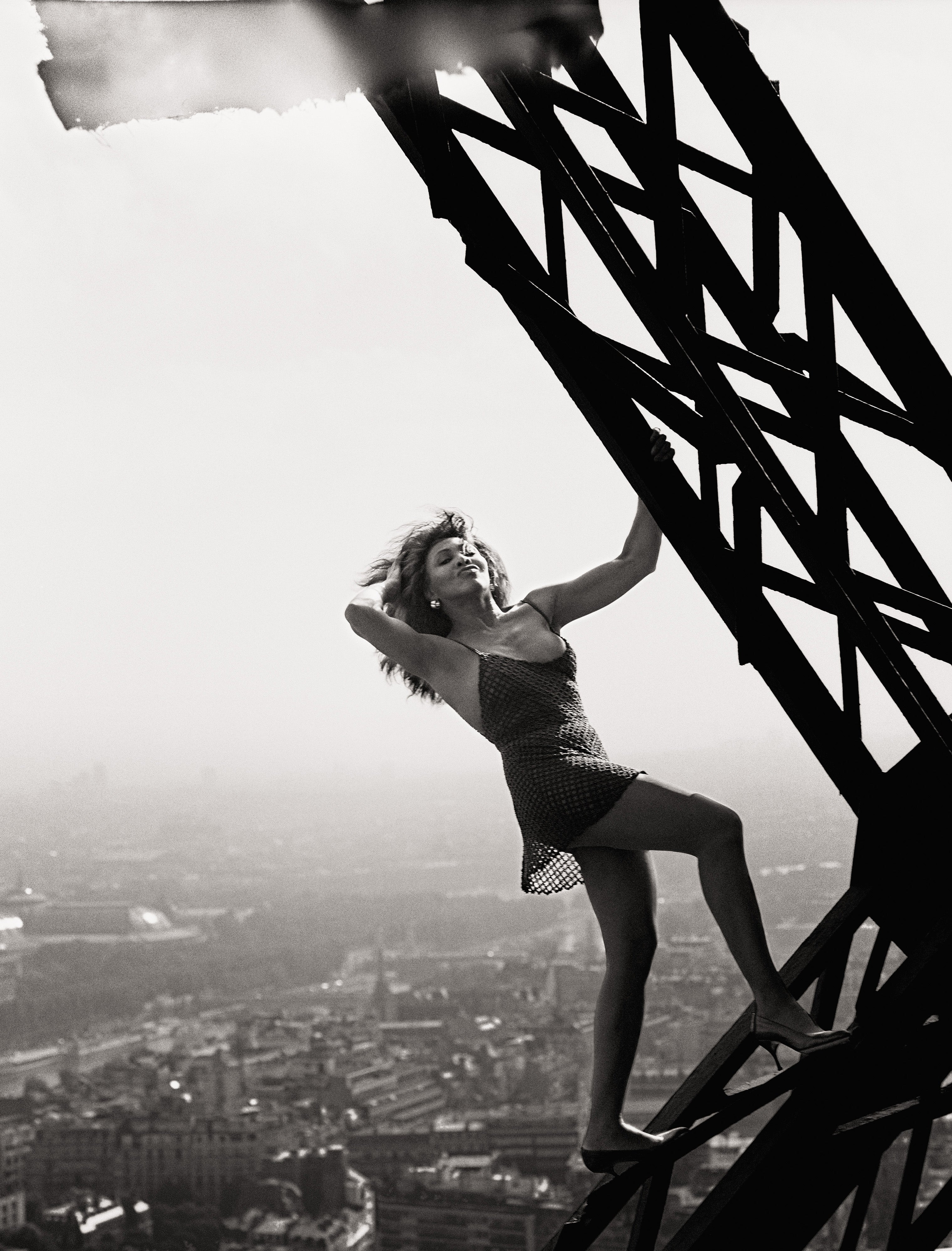 Tina Turner at the Eiffel Tower, 1989