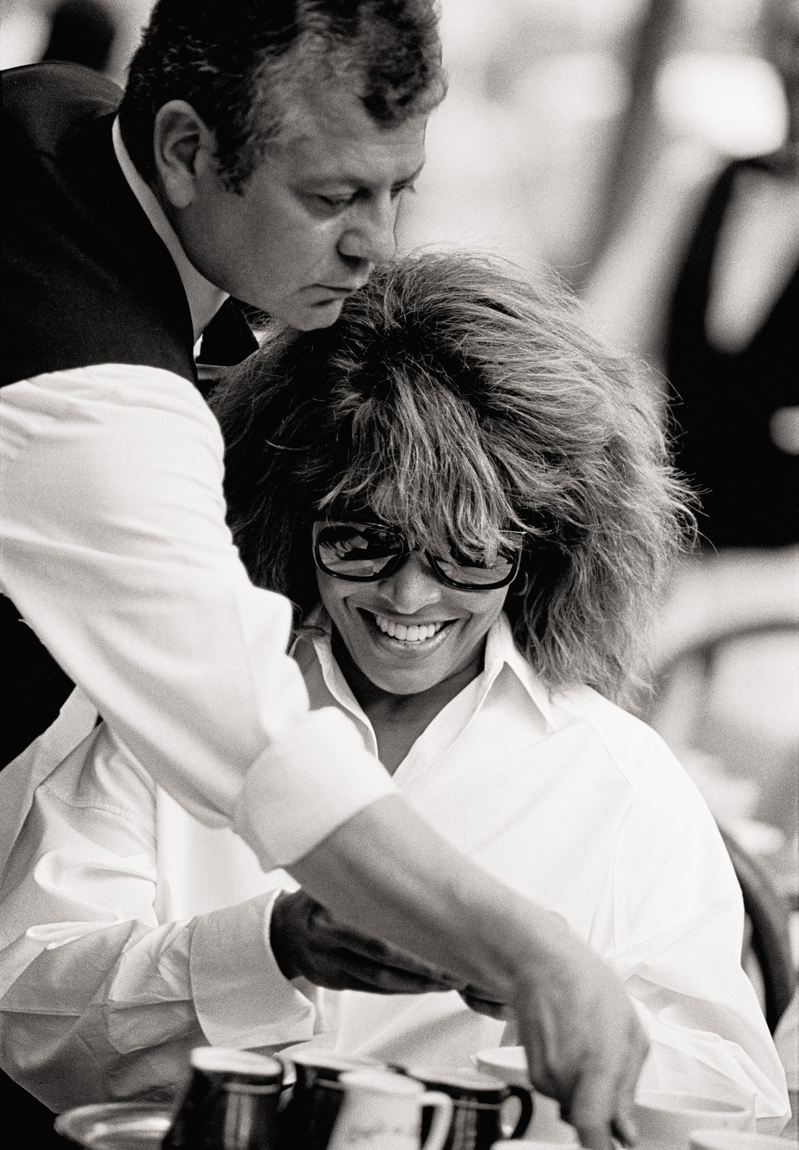 Tina Turner enjoys a coffee in Paris