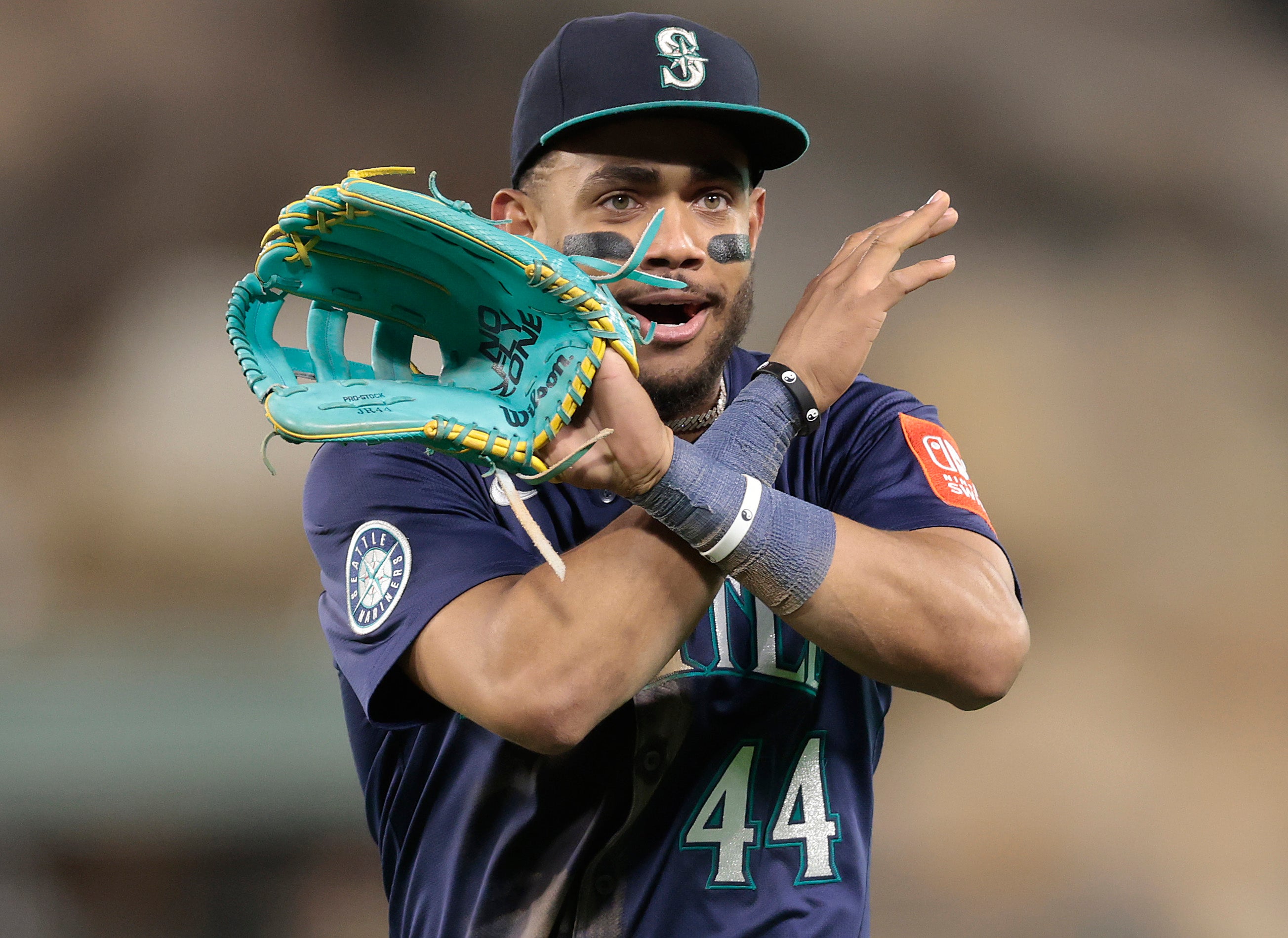 Seattle Mariners center fielder Julio Rodriguez was also targeted by the thieves