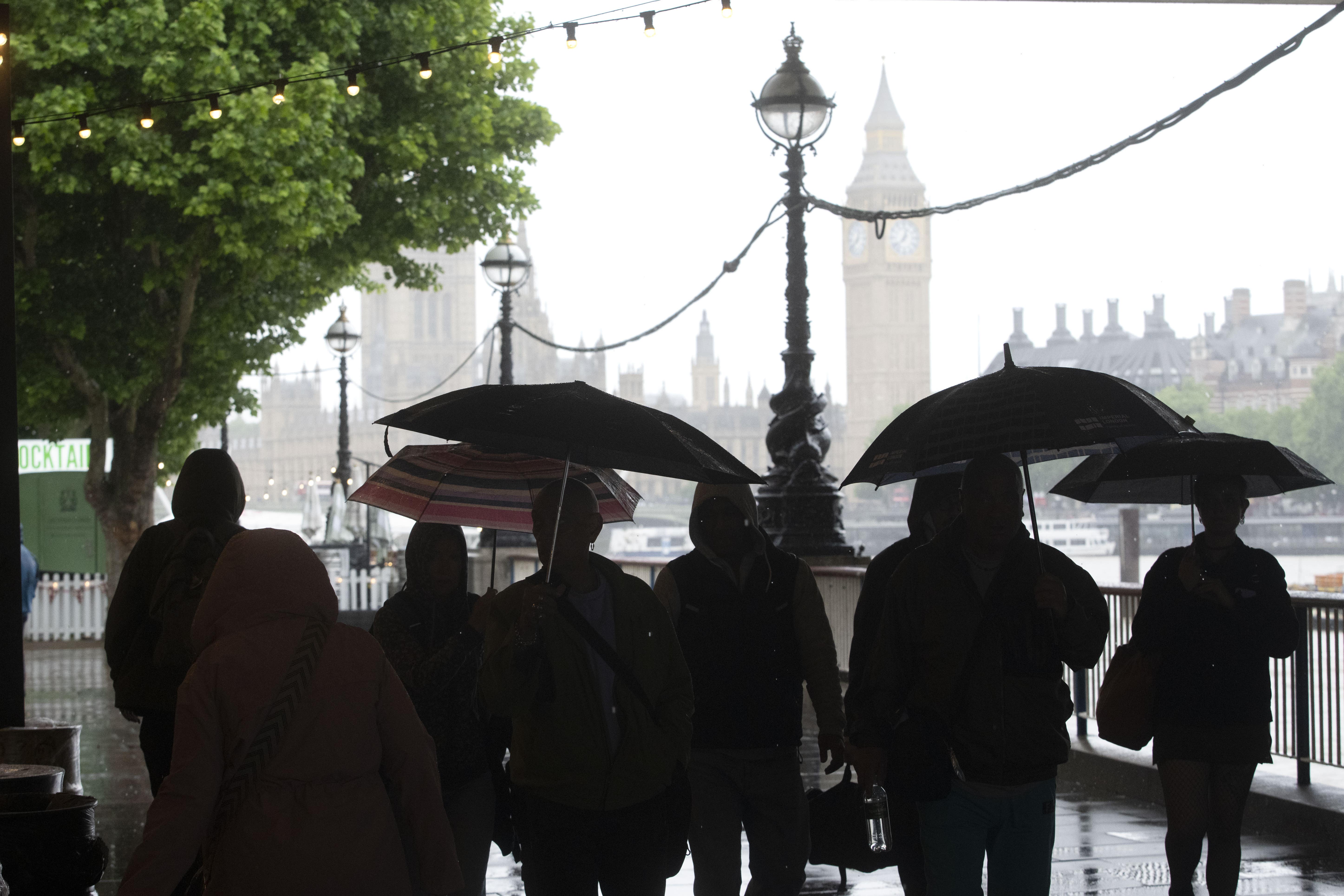 A yellow weather warning has been issued for thunderstorms (PA)
